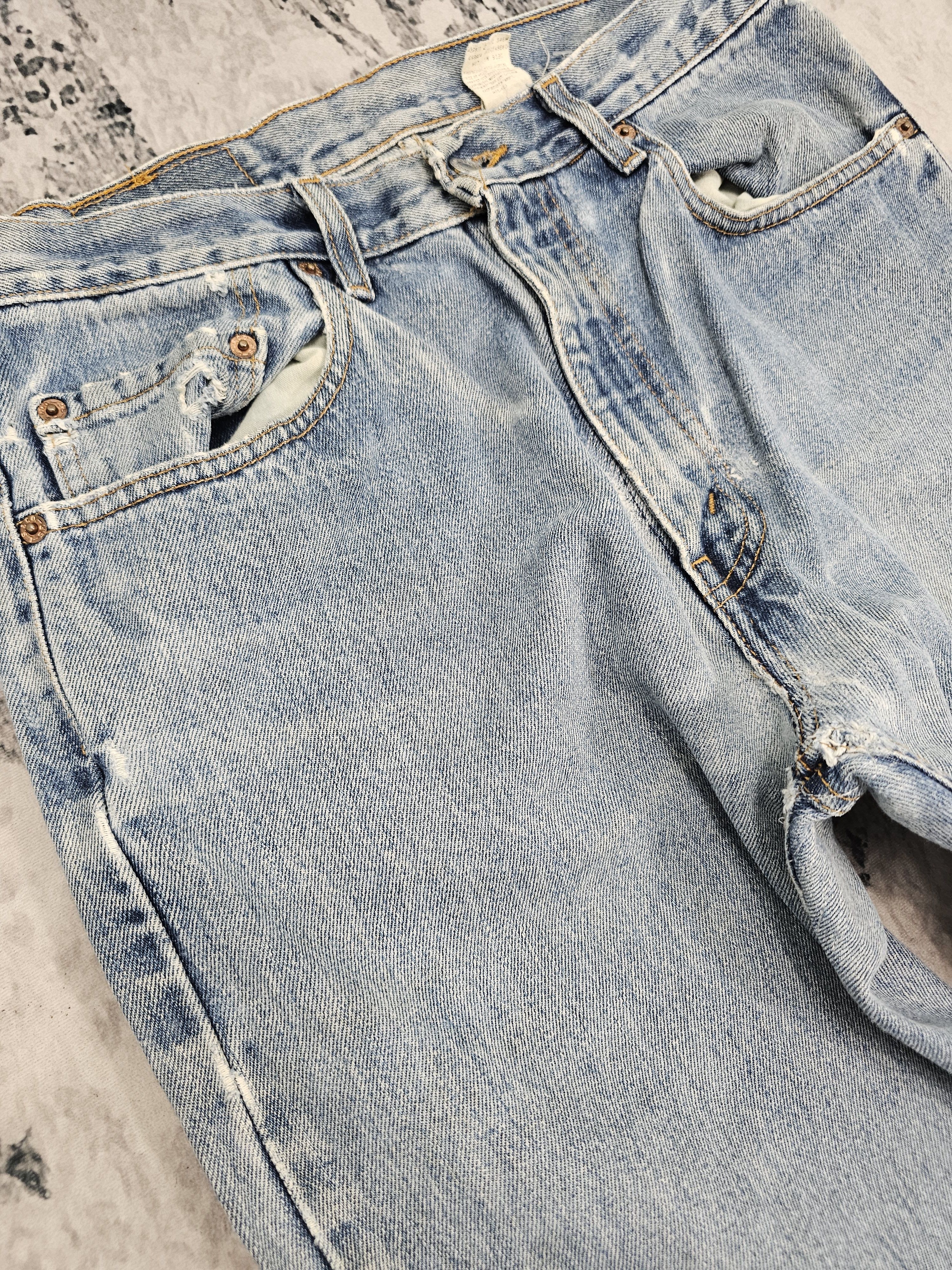 Levi's Vintage Clothing Vtg LEVIS 505 Regular Fit Faded Ripped Blue Jeans L0575 Size US 32 / EU 48 - 5 Thumbnail