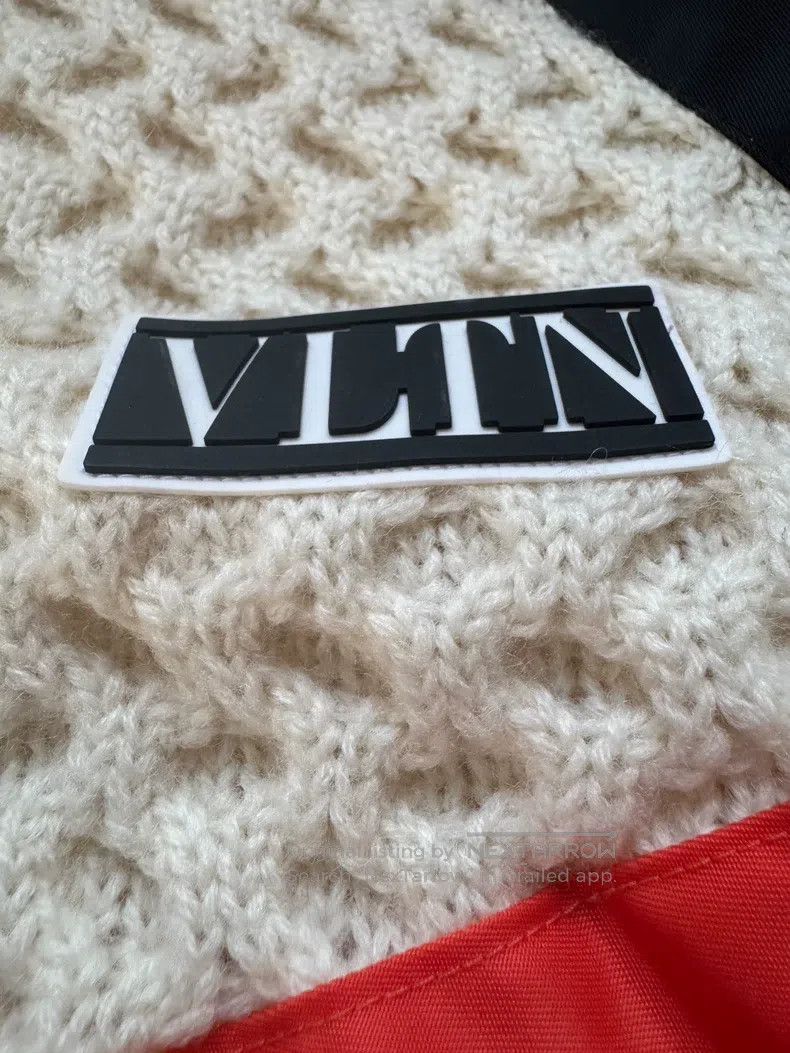 Valentino Valentino Stitched sweaters Size M / US 6-8 / IT 42-44 - 5 Thumbnail