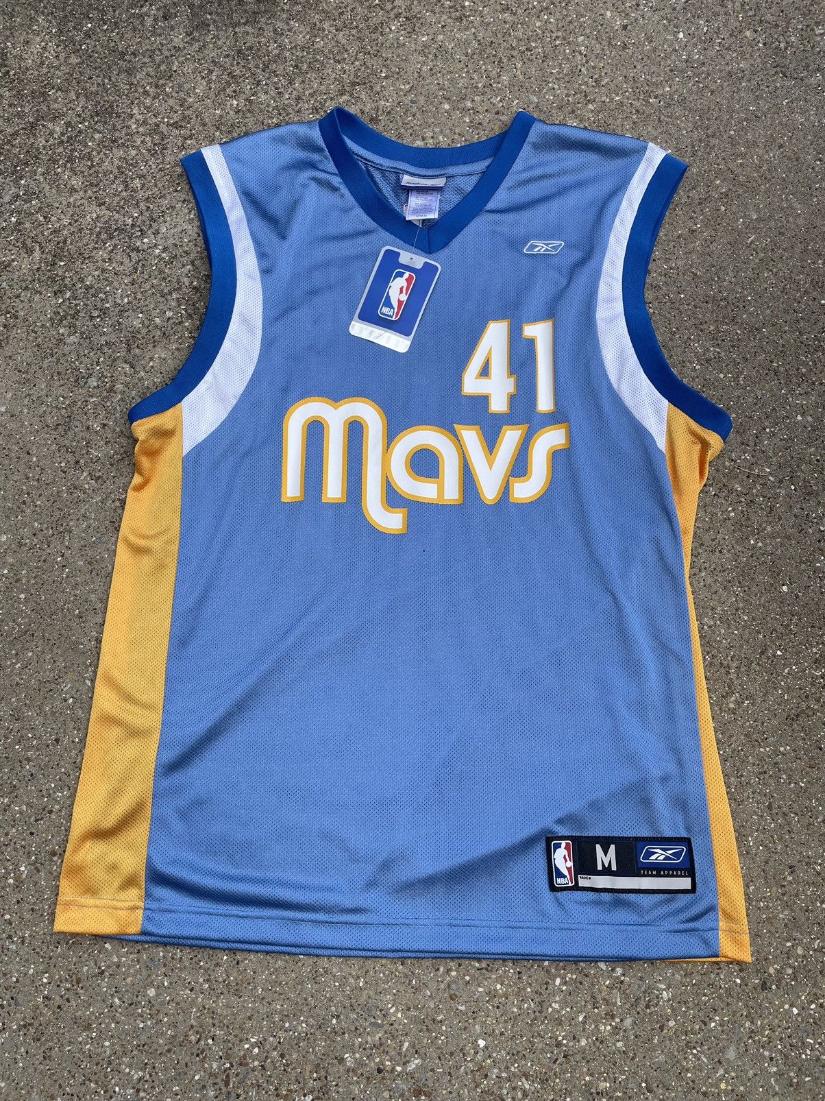 NBA × Reebok × Vintage Vintage Reebok Dallas Mavericks Dirk Nowitzki Jersey 41 Size US M / EU 48-50 / 2 - 1 Thumbnail