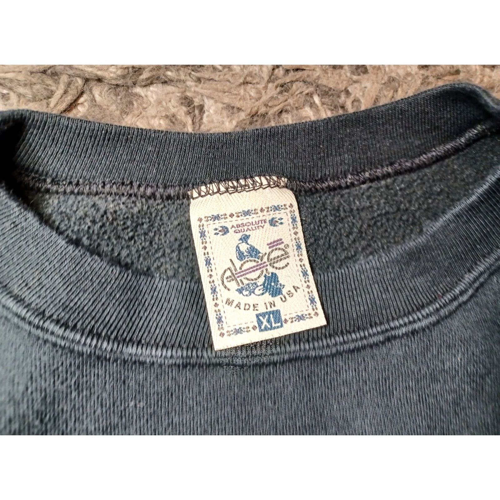 Vintage VINTAGE Wolf Pack Howling Graphic Crewneck Sweatshirt Nature Black XL Shirt Unisex Adults Men Women Size US XL / EU 56 / 4 - 3 Thumbnail
