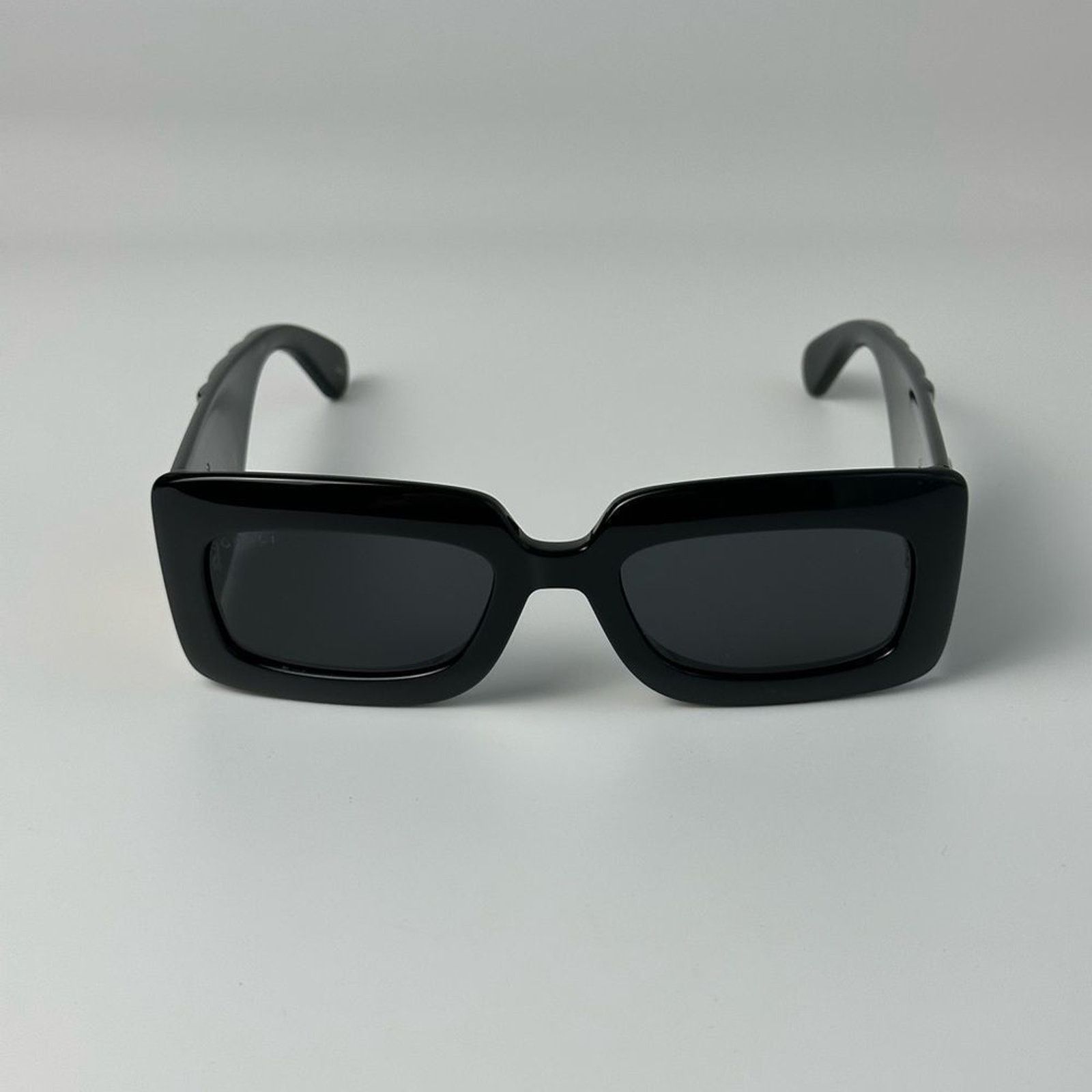 Gucci BRAND NEW GUCCI GG0811S 001 Black/Grey Unisex Sunglasses Size ONE SIZE - 6 Thumbnail
