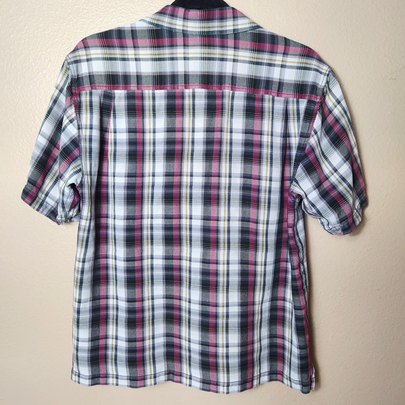Tommy Bahama Tommy Bahama Shirt Mens 100% Silk Black Plaid Short Sleeve Buttonfront Size M Casual Beach, Vacation, Travel Women? Mens Size US M / EU 48-50 / 2 - 6 Thumbnail