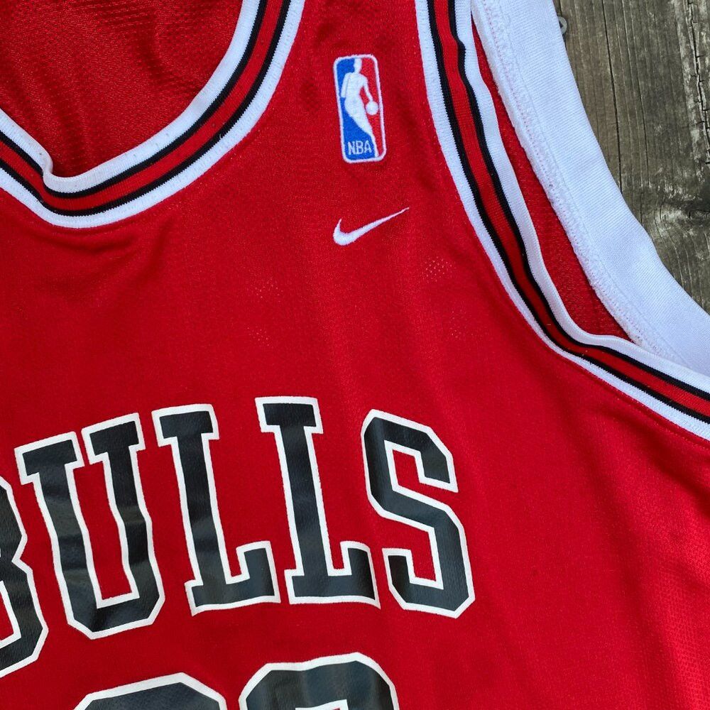 Nike Vintage 90s Nike Chicago Bulls Scottie Pippen Jersey Medium Size US M / EU 48-50 / 2 - 6 Thumbnail