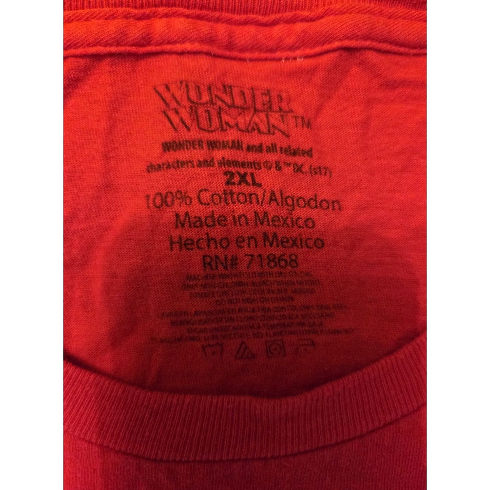 Vintage Wonder Woman T-shirt Adult 2XL Red Crew Neck Graphic Print Justice League Womens Size US XXL / EU 58 / 5 - 2 Thumbnail
