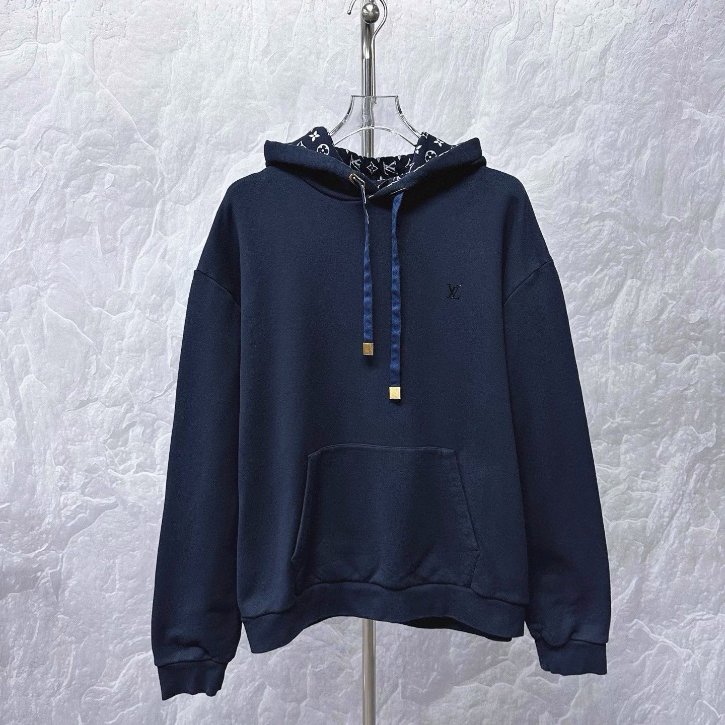 Louis Vuitton Louis Vuitton SS25 Ski Rhinestone Logo Hoodie Size US XXL / EU 58 / 5 - 1 Thumbnail