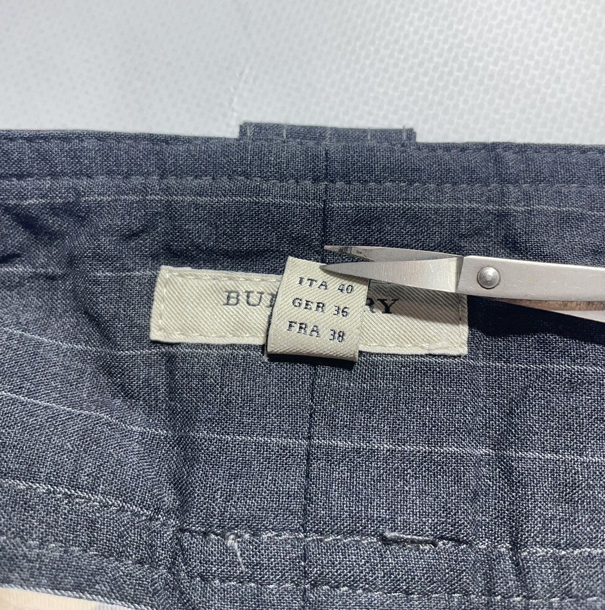 Burberry Burberry Classic Stripped Women’s Pants Size 28" / US 6 / IT 42 - 12 Thumbnail