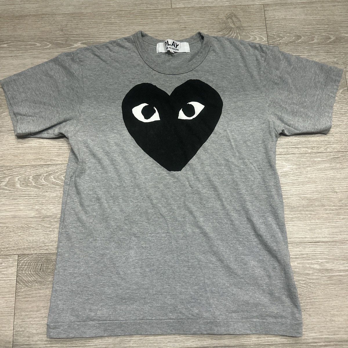 Comme des Garcons PLAY Comme des Garçons PLAY Heart T-Shirt 'Grey' Size US L / EU 52-54 / 3 - 1 Thumbnail