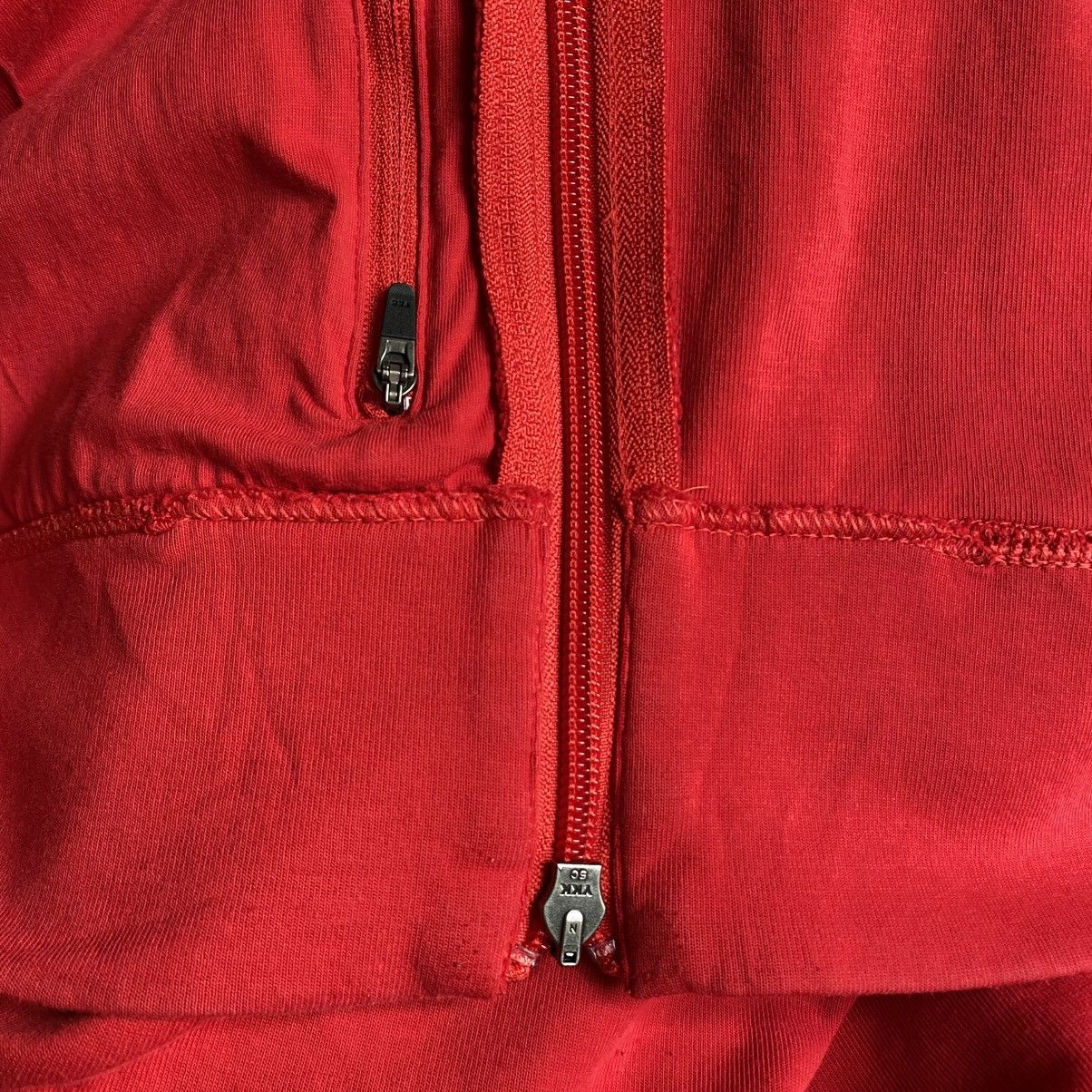 Apple Apple Red Quarter-Zip Staff Sweatshirt Size US M / EU 48-50 / 2 - 16 Thumbnail