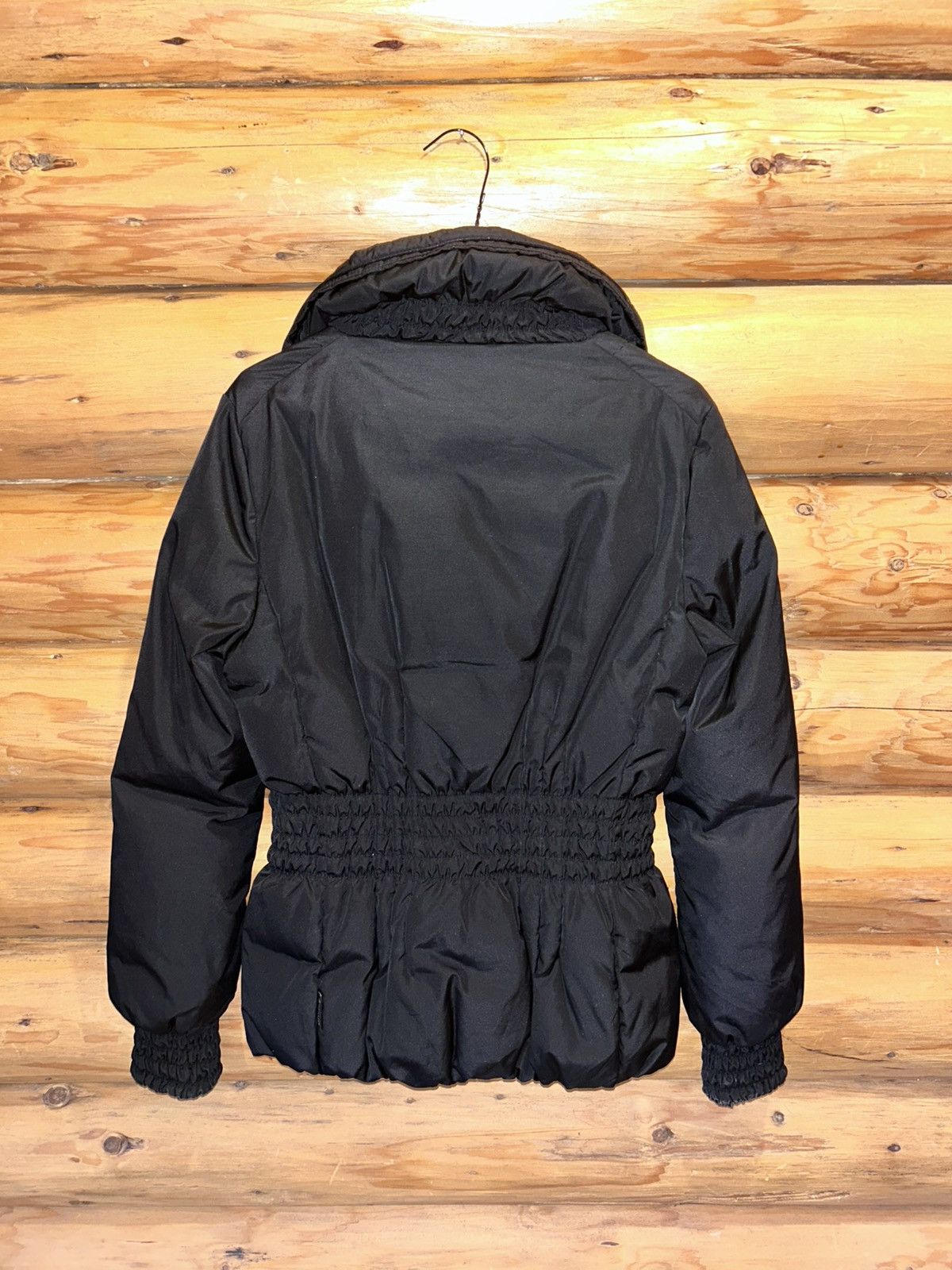 Moncler Moncler Bezy Down Puffer Jacket Vintage Luxury Y2K Very Rare Size XS / US 0-2 / IT 36-38 - 23 Thumbnail