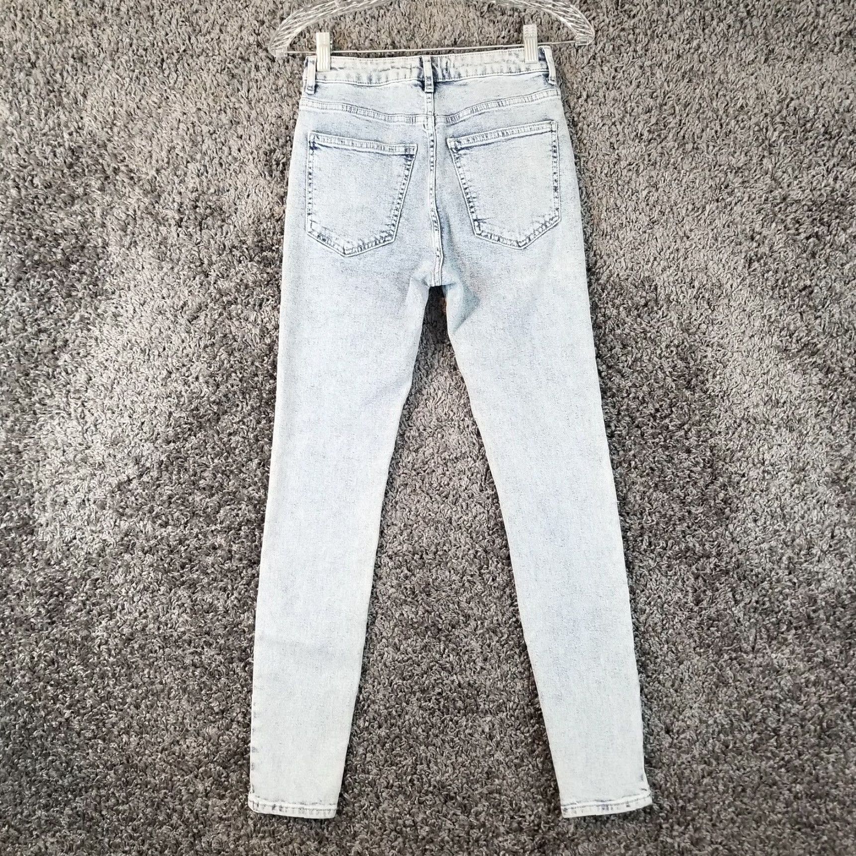 Forever 21 FOREVER 21 Acid Wash Skinny Jeans Size 25 Blue Womens Size 42" / US 20 - 6 Thumbnail