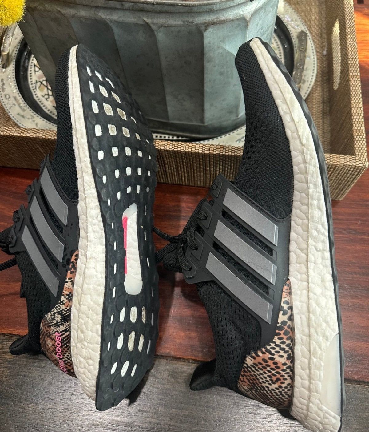 Adidas Great Adidas for women Sz 10 Size US 10 / IT 40 - 6 Thumbnail