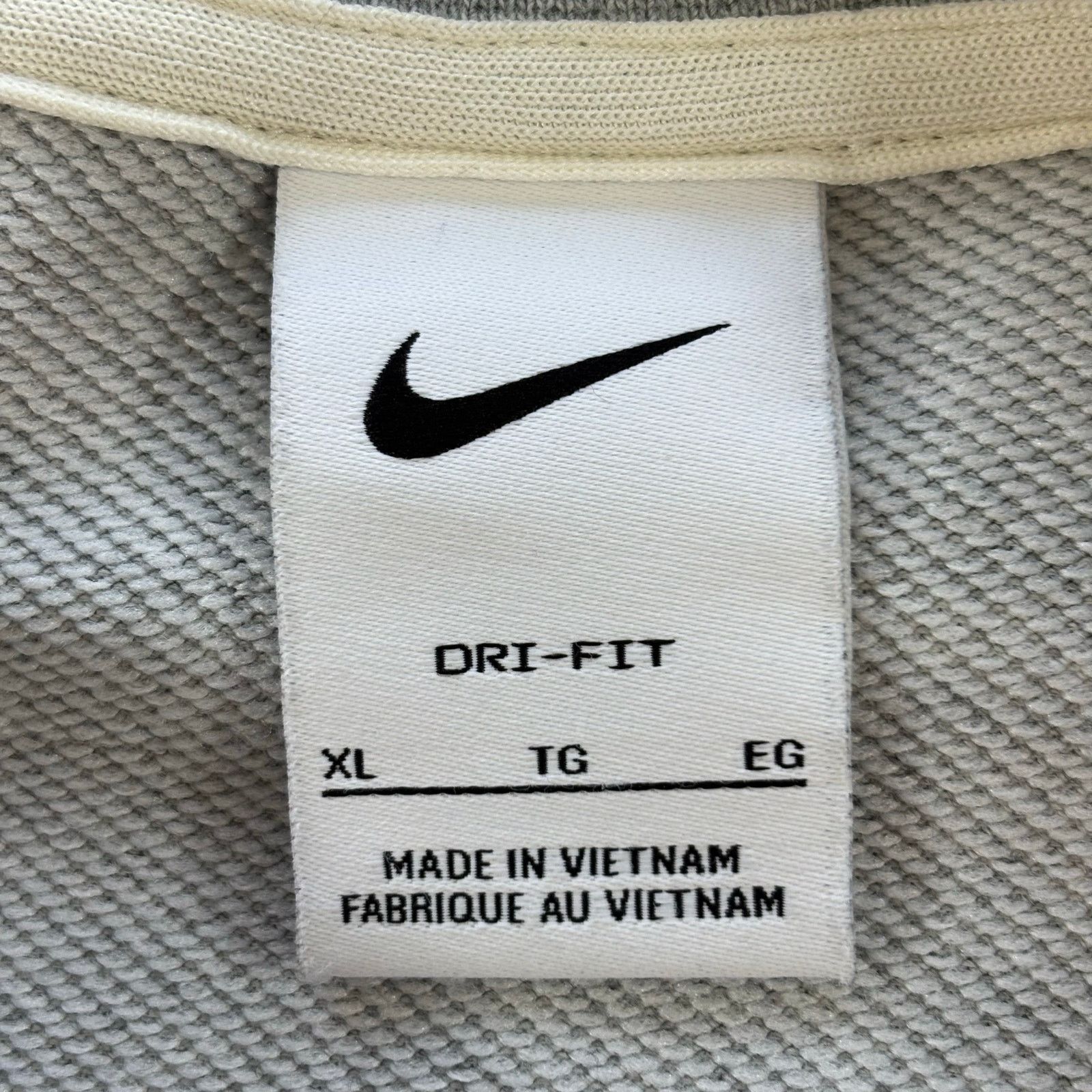 Nike Nike Grey Crewneck XL Hidden Side Pocket Size US XL / EU 56 / 4 - 2 Thumbnail