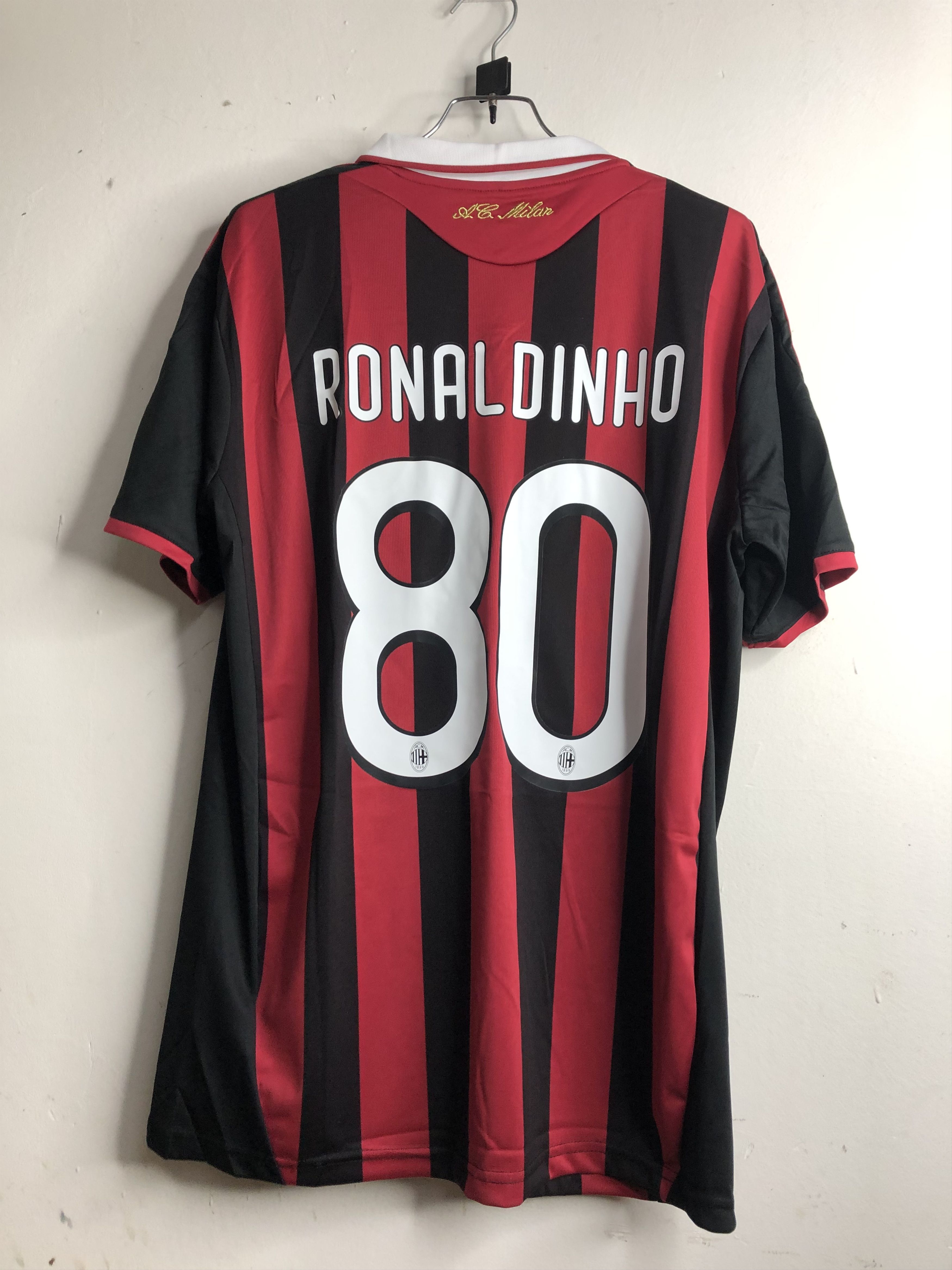 Vintage 09-10 Ronaldinho AC Milan Home Soccer Jersey Size US L / EU 52-54 / 3 - 2 Thumbnail