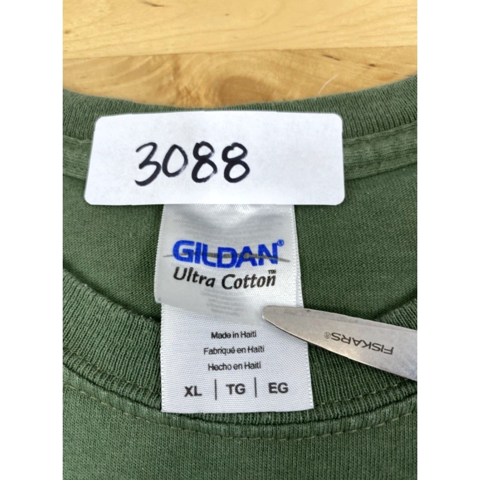 Gildan Gildan T-Shirt Green XL Short Sleeve Crew Neck Men American Outlaw #3088 Size US XL / EU 56 / 4 - 3 Thumbnail