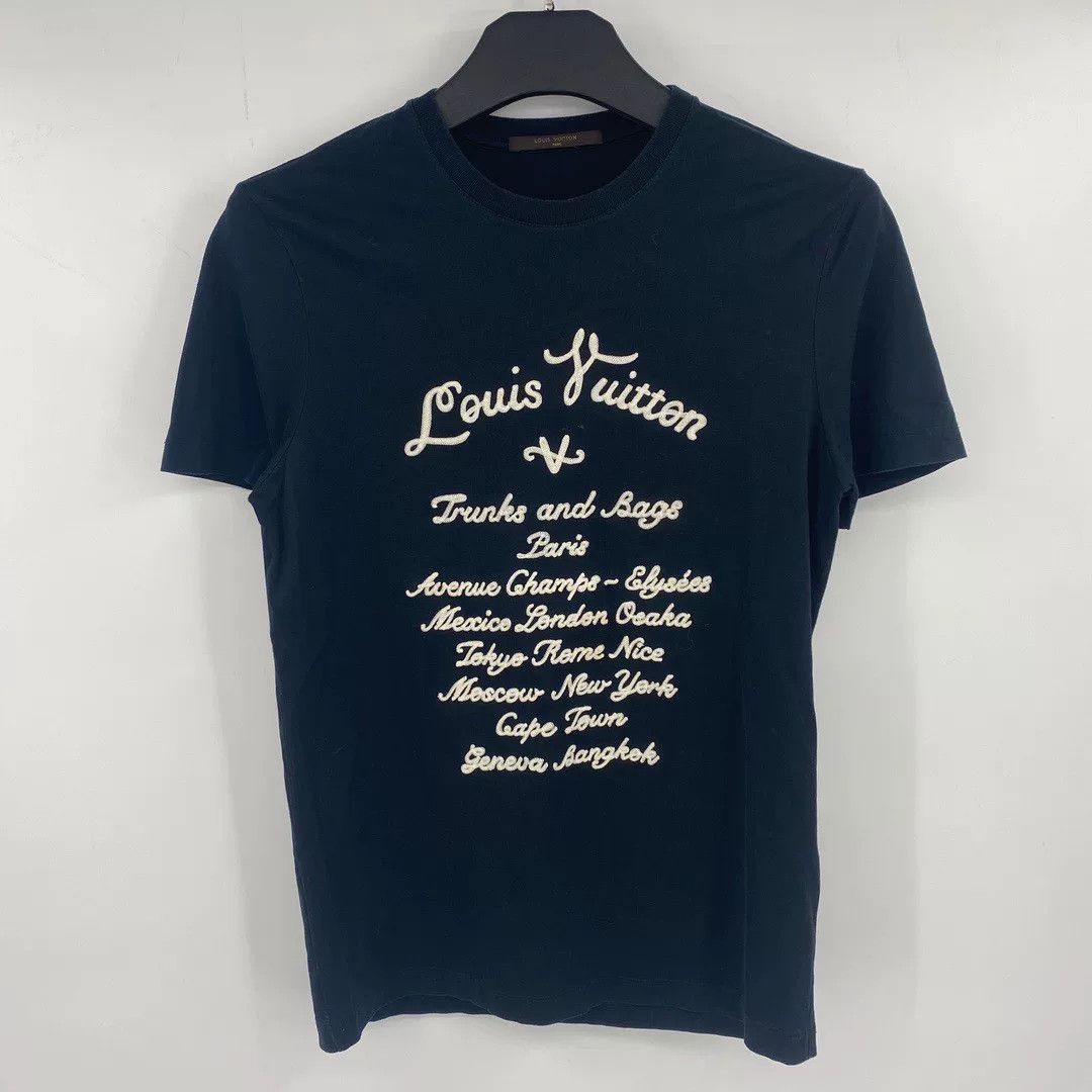 Louis Vuitton Louis Vuitton T-Shirt S Women Size M / US 6-8 / IT 42-44 - 1 Thumbnail