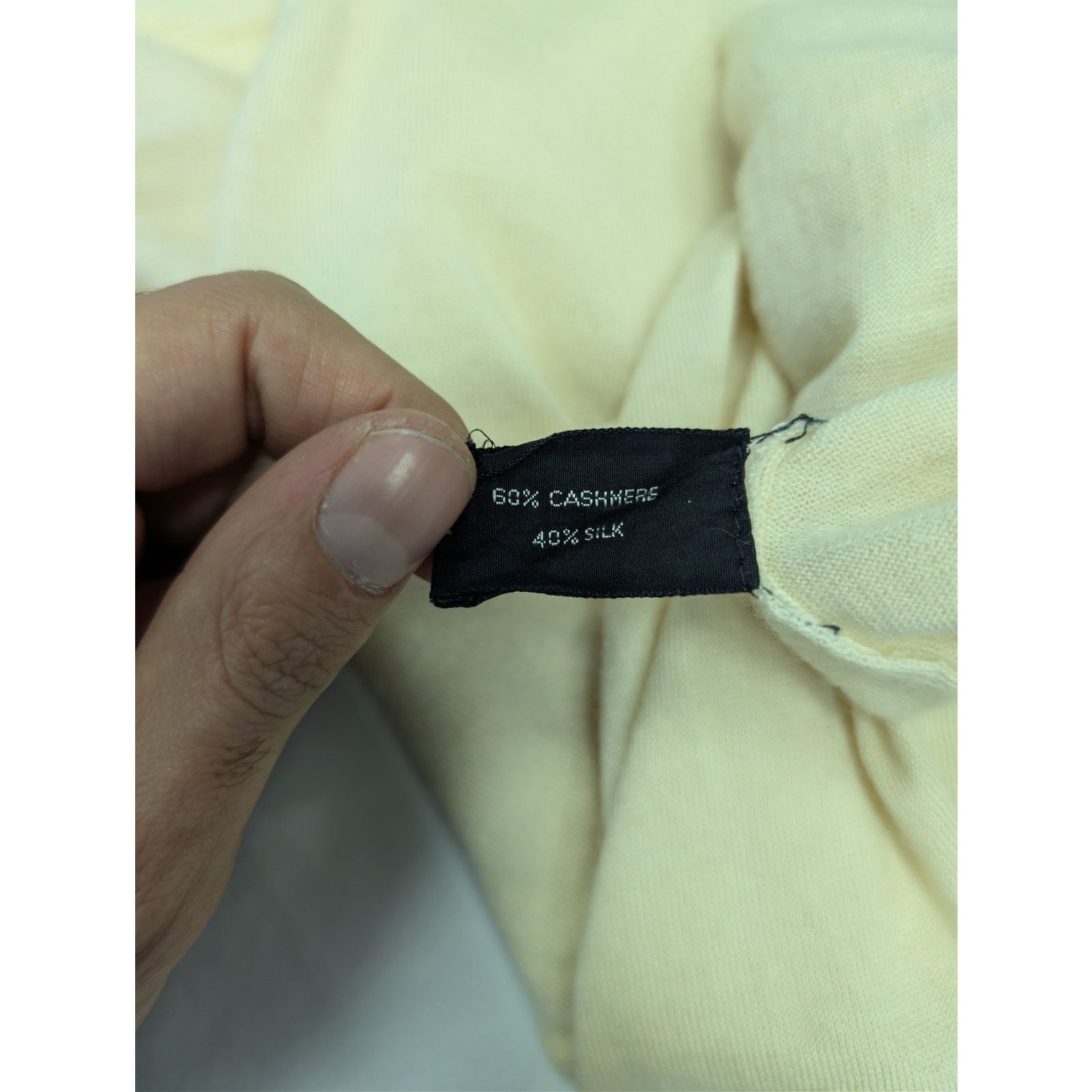 Tom Ford o1rshd1 CC20 Cardigan Sweater in Beige Size US L / EU 52-54 / 3 - 18 Thumbnail