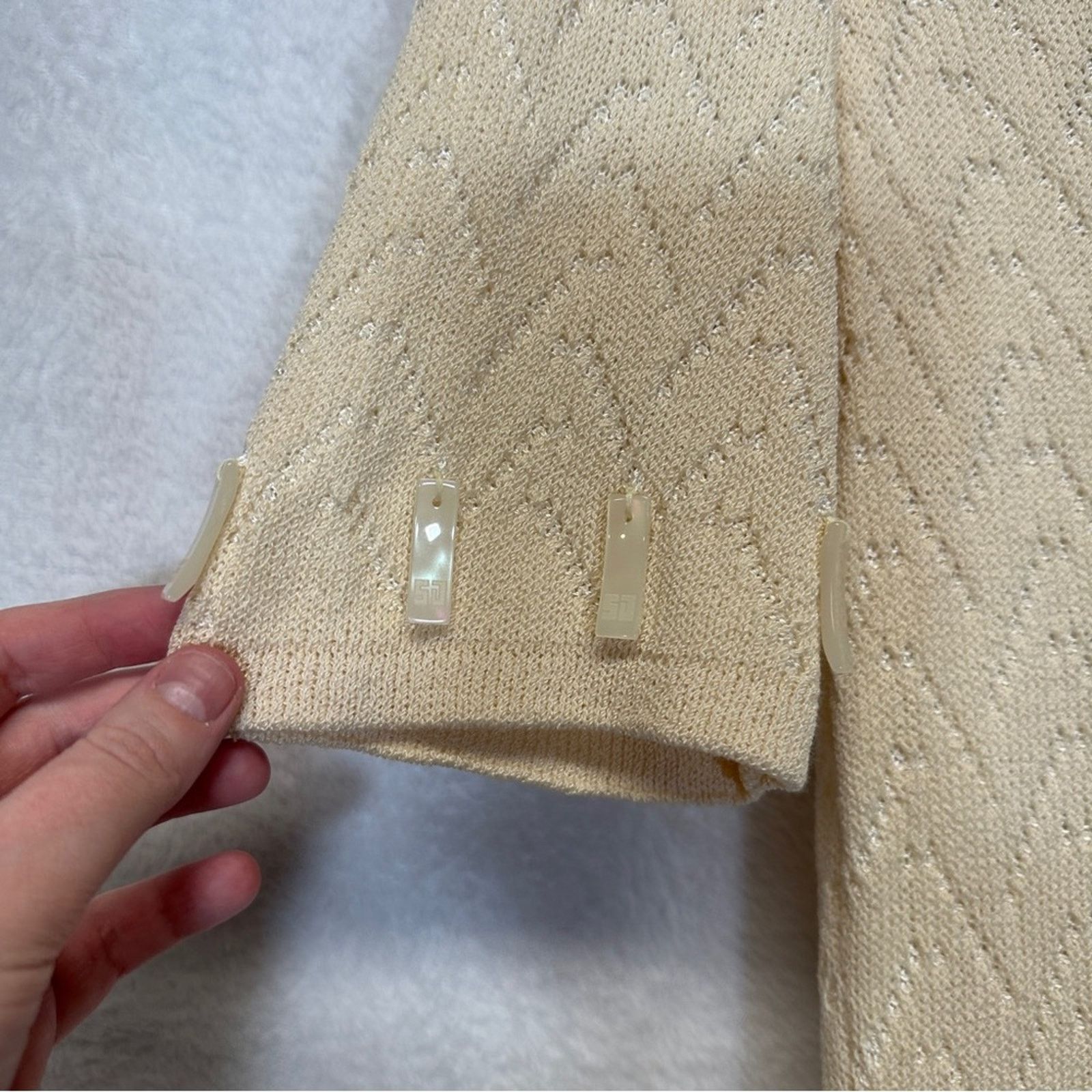 St. John St. John Sport Cream Knit Beaded Short Sleeve Top Size XS Size XS / US 0-2 / IT 36-38 - 4 Thumbnail