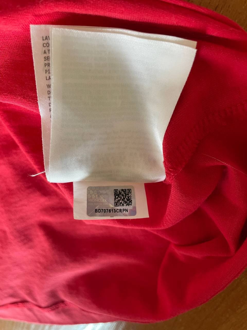 Moncler Moncler Tee T Shirt Red Big Logo Size US L / EU 52-54 / 3 - 14 Thumbnail