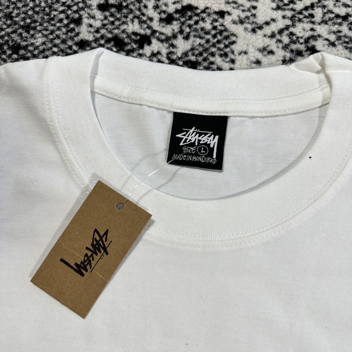 STUSSY SUMMER LB TEE IN WHITE / L