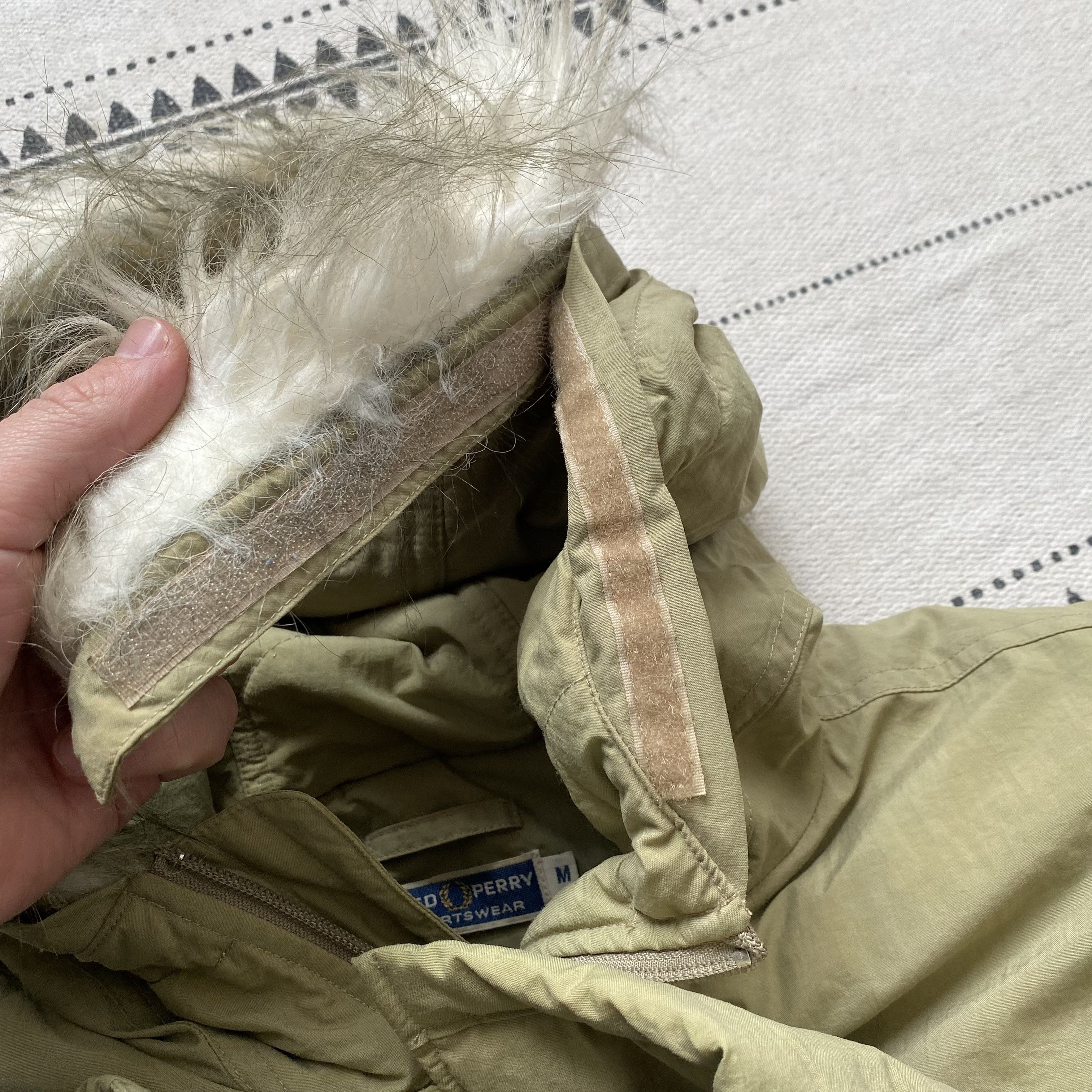 Fred Perry 80-90s Fred Perry Vintage parka puffer jacket sun faded Size US M / EU 48-50 / 2 - 7 Thumbnail