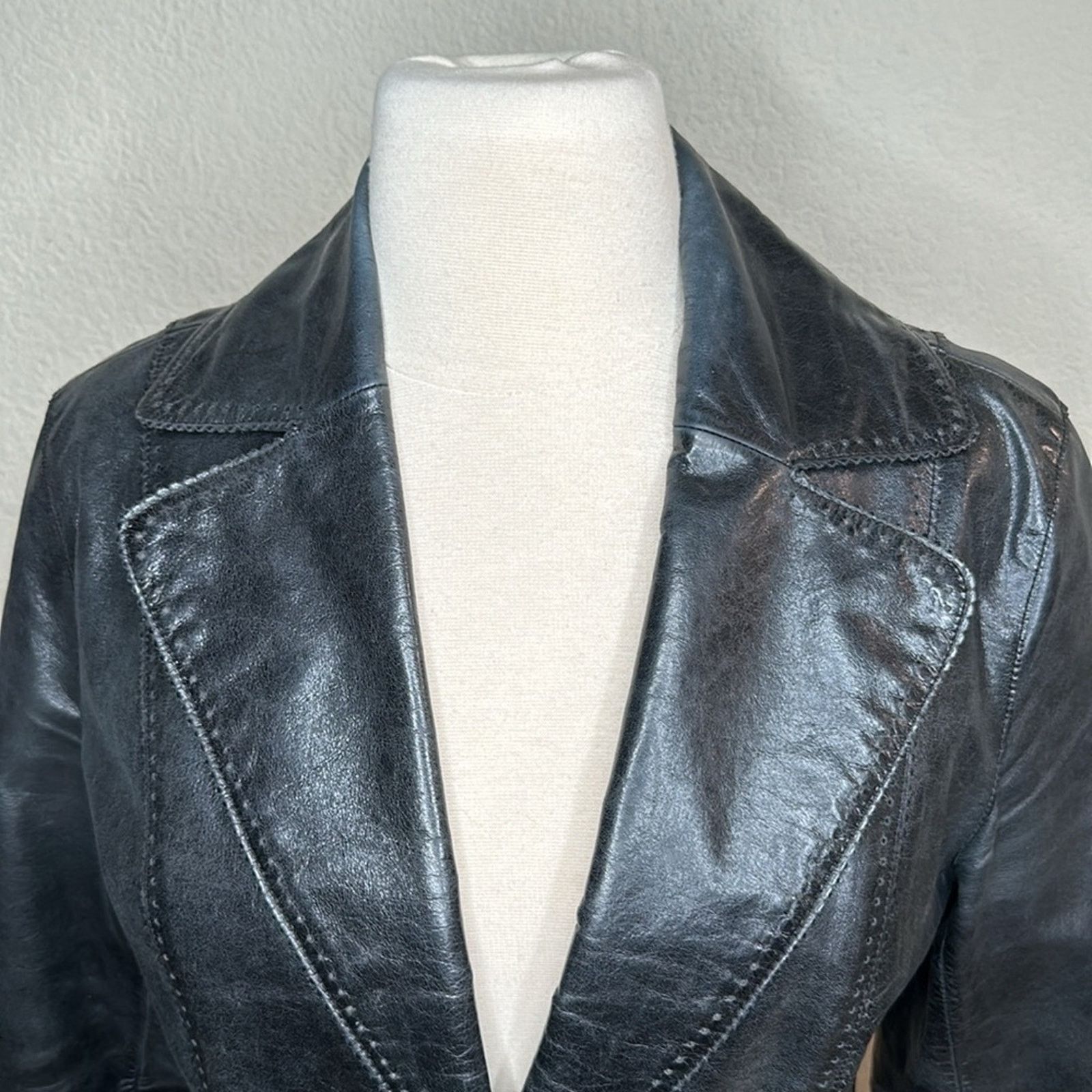 Guess × Leather × Vintage VTG Y2K Guess Leather Blazer Jacker Black MED Scalloped Seam Size M / US 6-8 / IT 42-44 - 4 Thumbnail