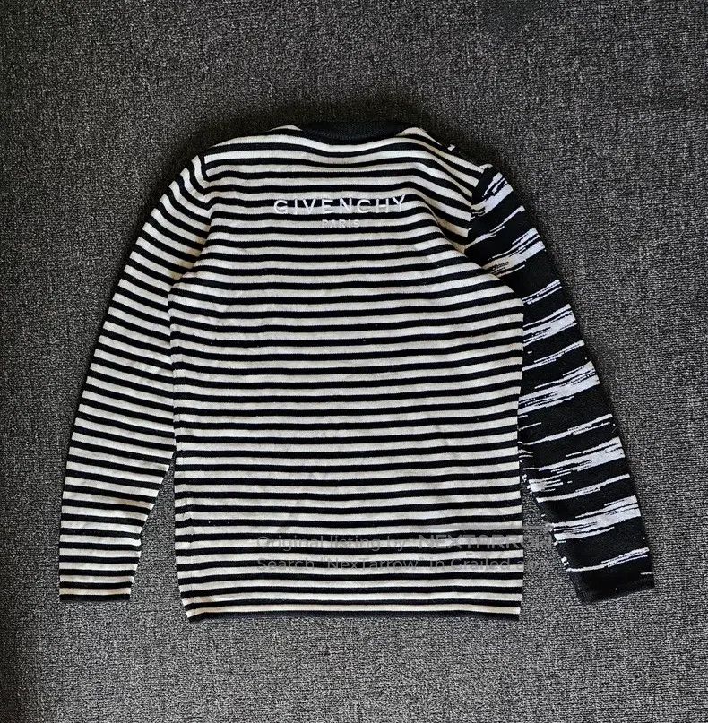 Givenchy Givenchy Wool sweater knit top black and white striped wit Size US XS / EU 42 / 0 - 4 Thumbnail