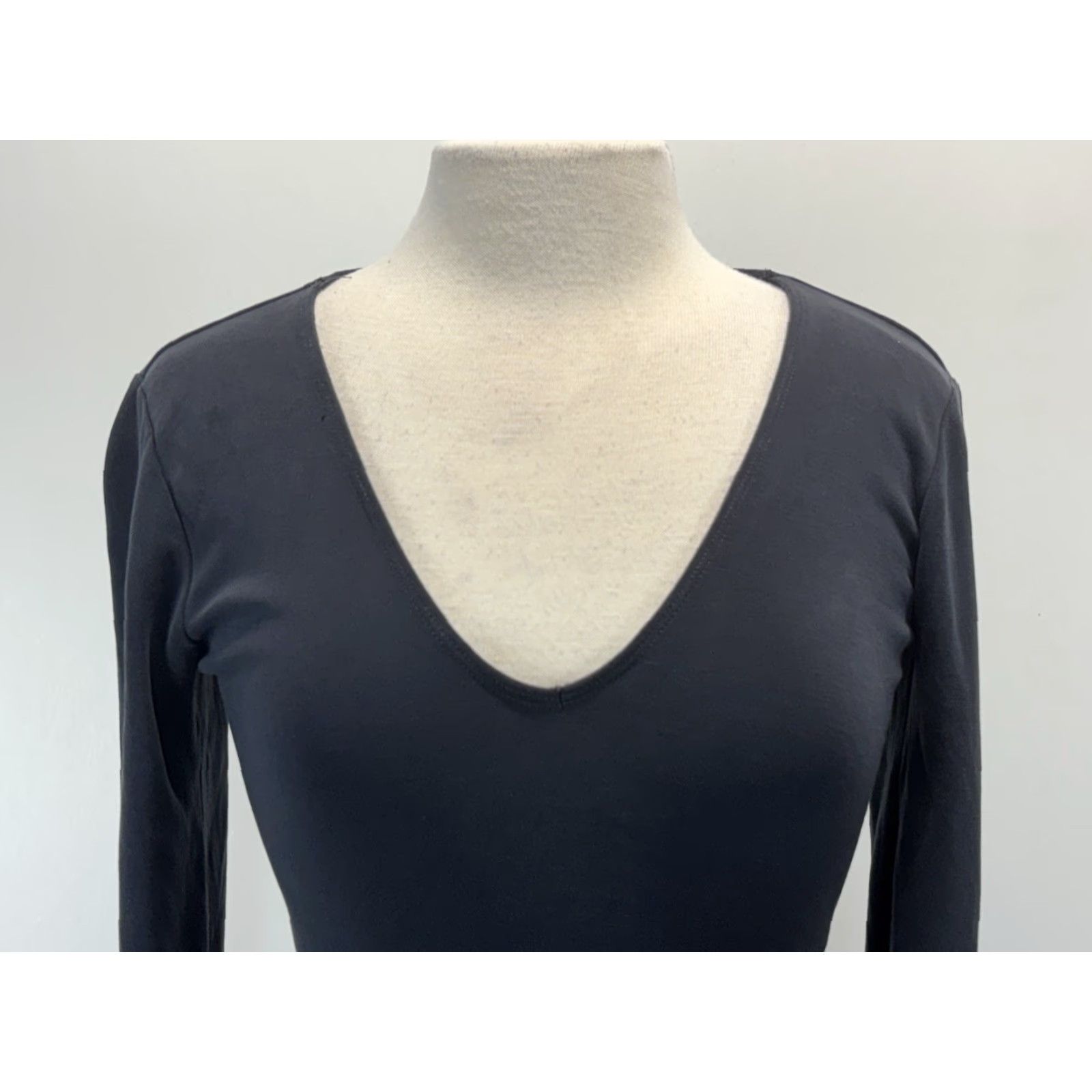 Abercrombie & Fitch Abercrombie & Fitch Dress Women S Gray Twist Front Short Bodycon V-Neck Stretch Pullover Size S / US 4 / IT 40 - 5 Thumbnail