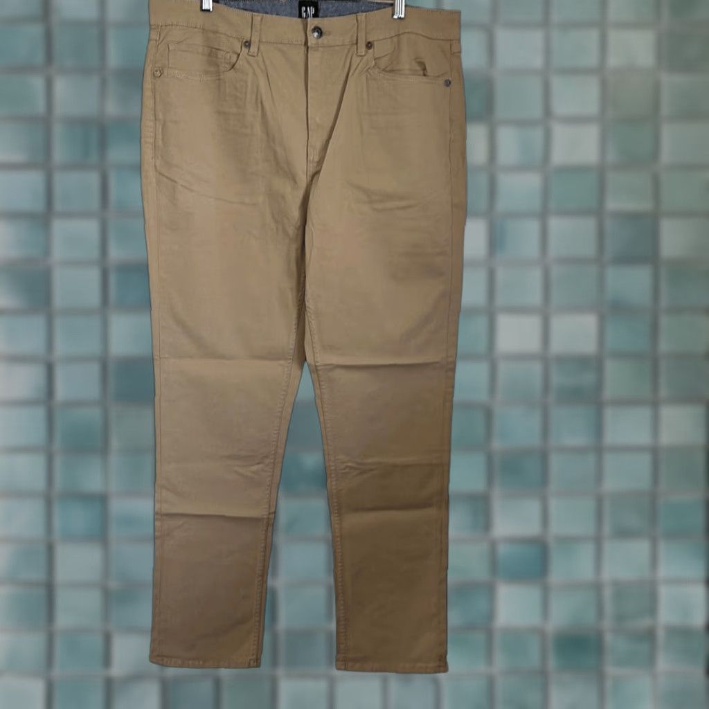 Gap VINTAGE Gap Men’s 5 Pocket Khaki Pants Slim Fit 38x32 Tan Khakis Mens Regular Inseam 32 NEW Size US 38 / EU 54 - 1 Thumbnail