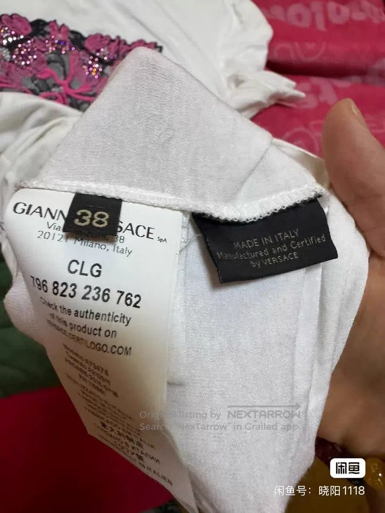 Versace Versace Short sleeves Size XS / US 0-2 / IT 36-38 - 2 Thumbnail