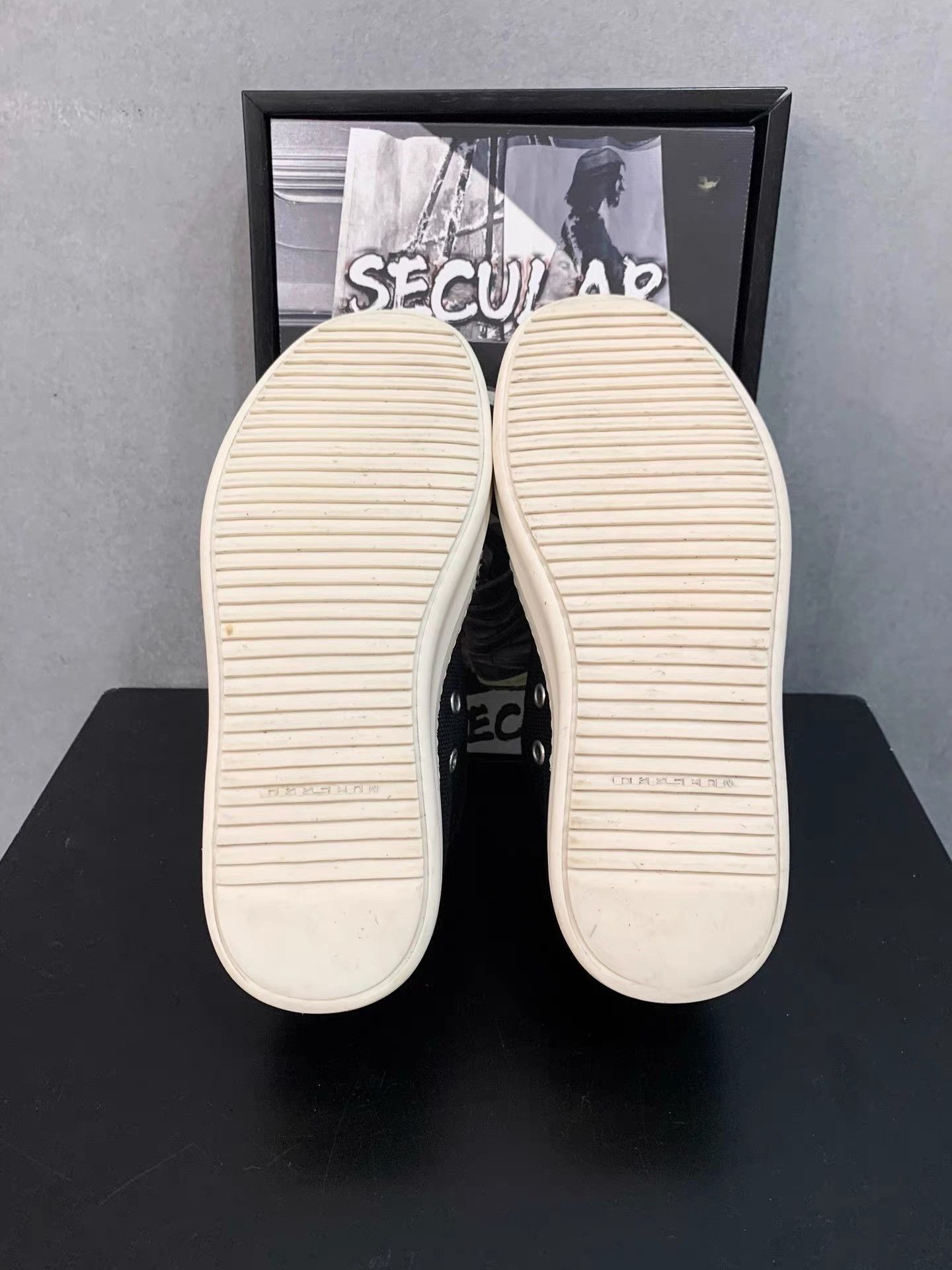 Rick Owens Rick Owens DRKSHDW Low Converse Style Sneakers K34 Size US 6 / IT 36 - 6 Thumbnail
