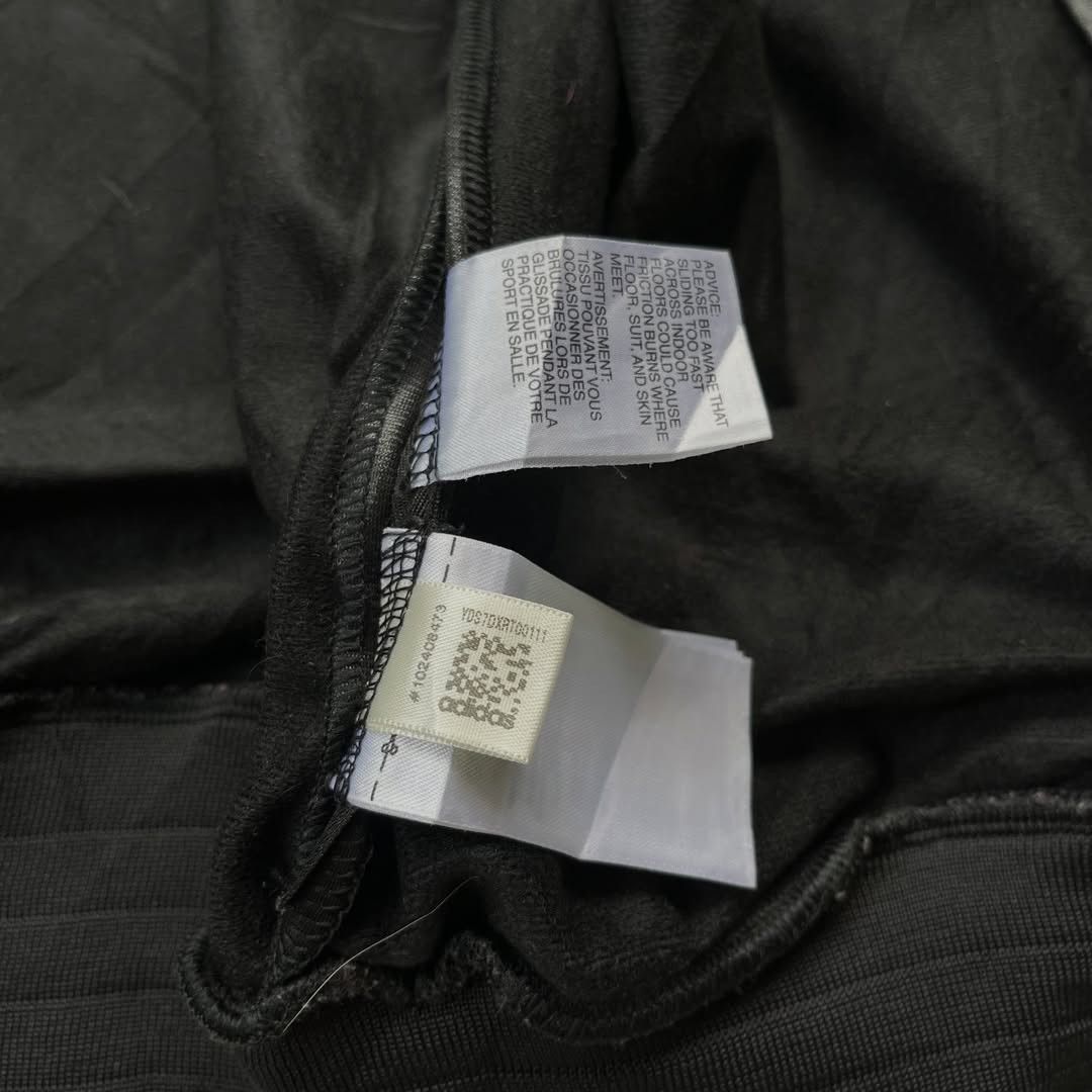 Adidas Adidas Chile 62 Size US M / EU 48-50 / 2 - 8 Thumbnail