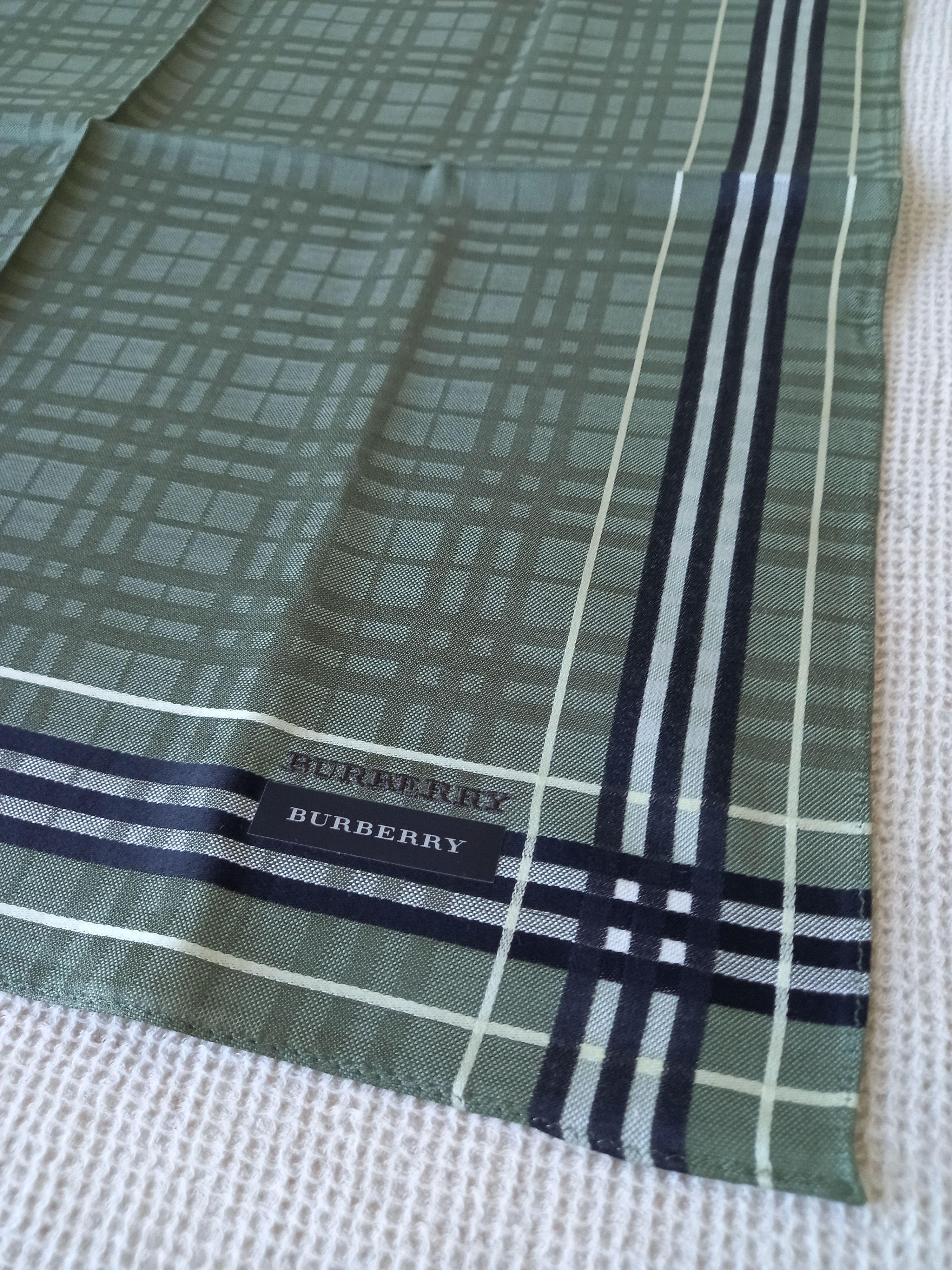 Burberry × Vintage 2 x NEW Burberry Bandana/Handkerchief/Pocket Square Size ONE SIZE - 6 Thumbnail