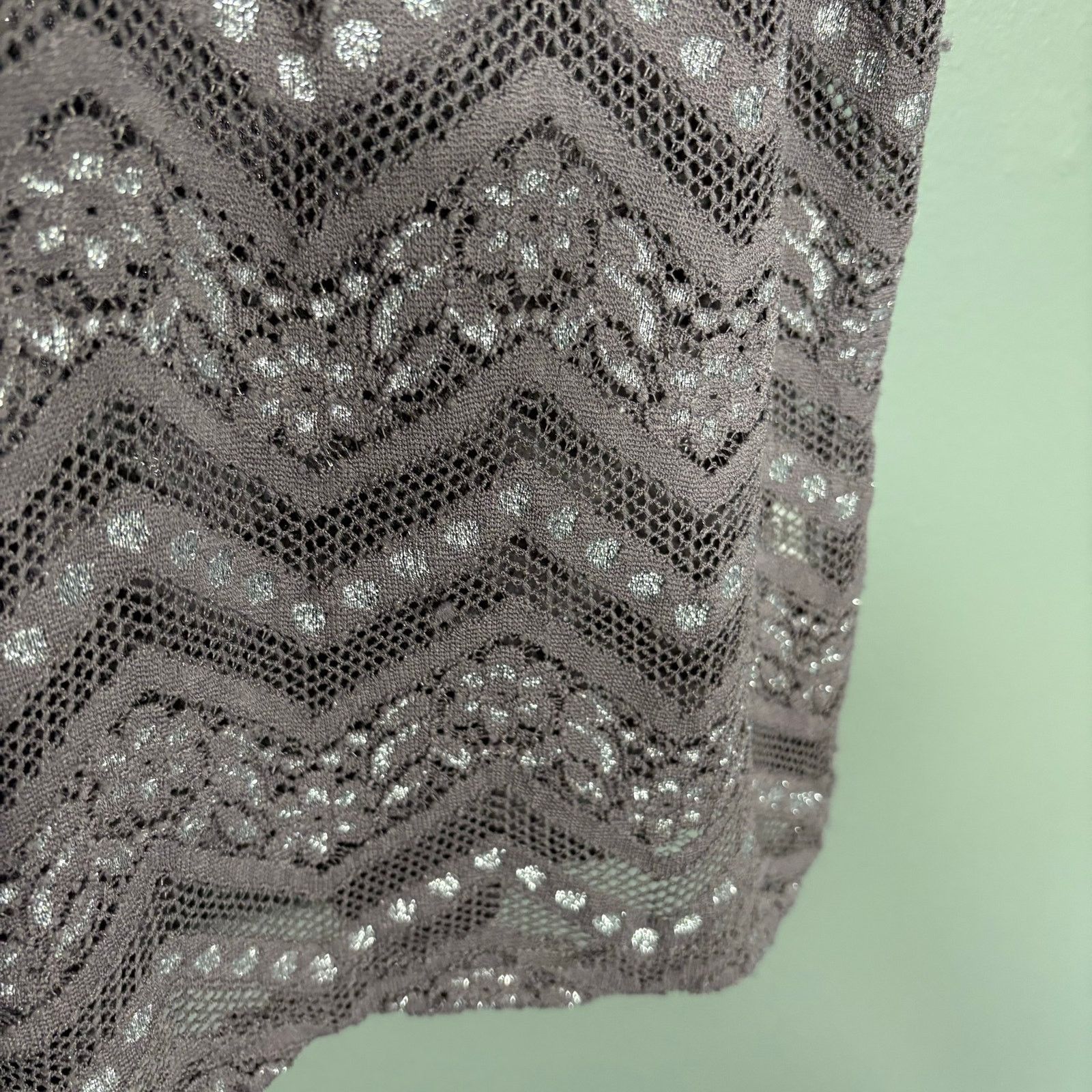 BKE BKE Women's Y2K Gray & Silver Lace & Metallic Tank Top Size L / US 10 / IT 46 - 3 Thumbnail