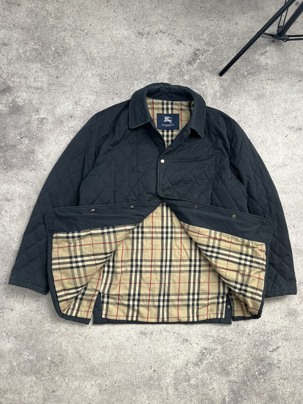 Burberry BURBERRY JACKET Size US XL / EU 56 / 4 - 1 Thumbnail