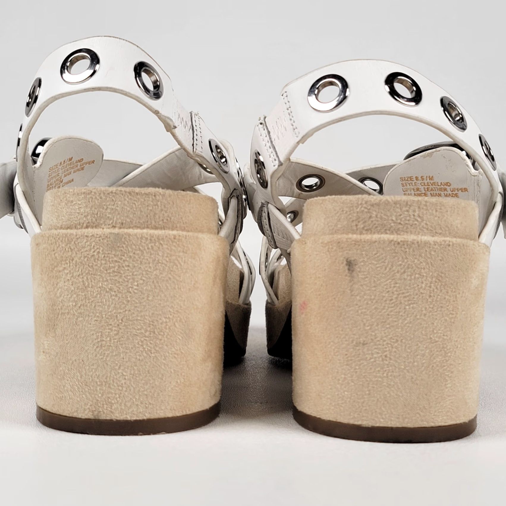 Vintage Aerosoles Sandal Women's White/Metal Ring Accents Cleveland Heeled Buckle 8.5 Strappy Leather Casual Women's Size 8.5 Size US 9 / IT 39 - 6 Thumbnail