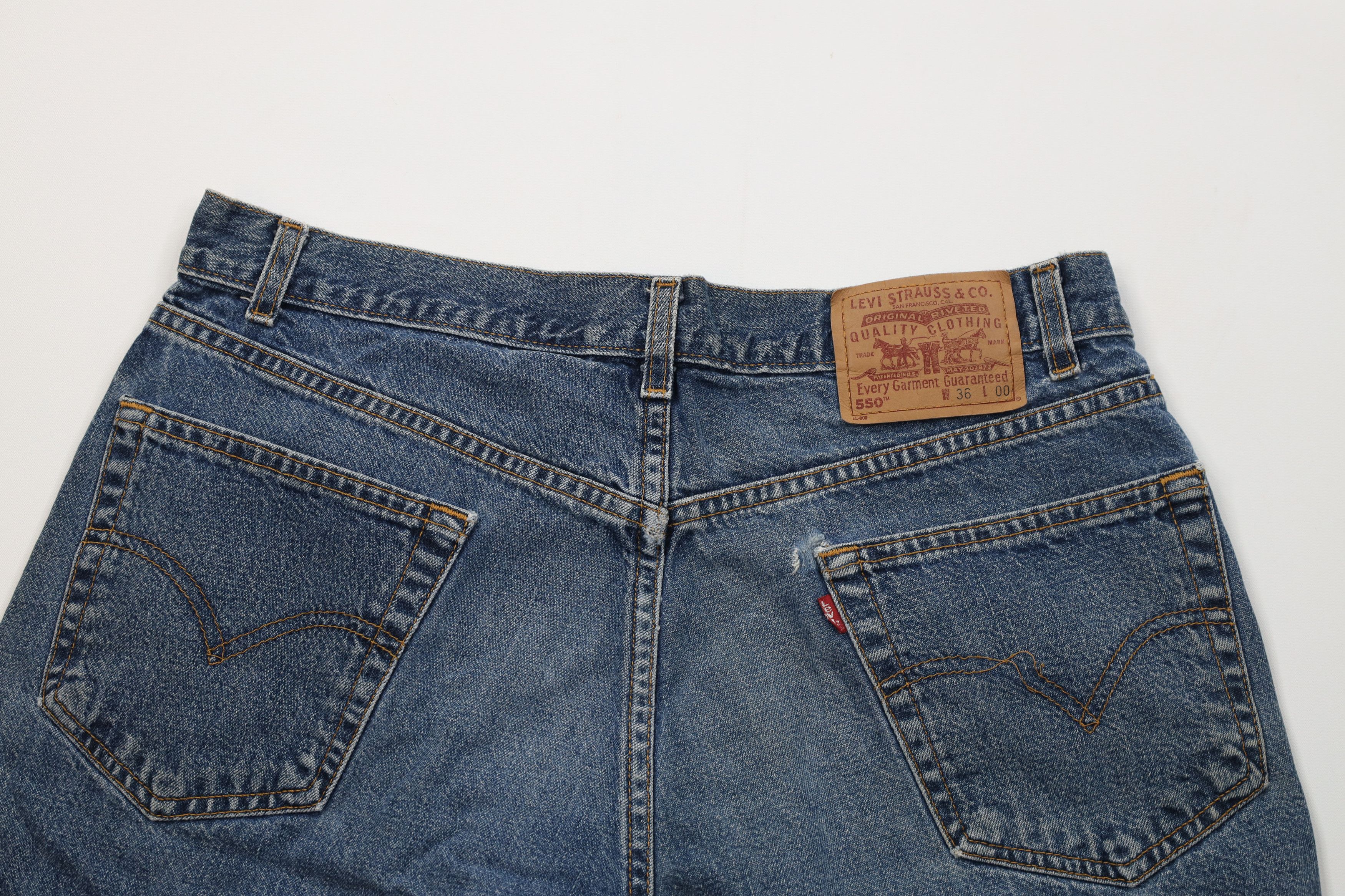 Levi's Vintage 90s Levis 550 Fit Denim Jean Shorts Blue Size US 36 / EU 52 - 9 Thumbnail