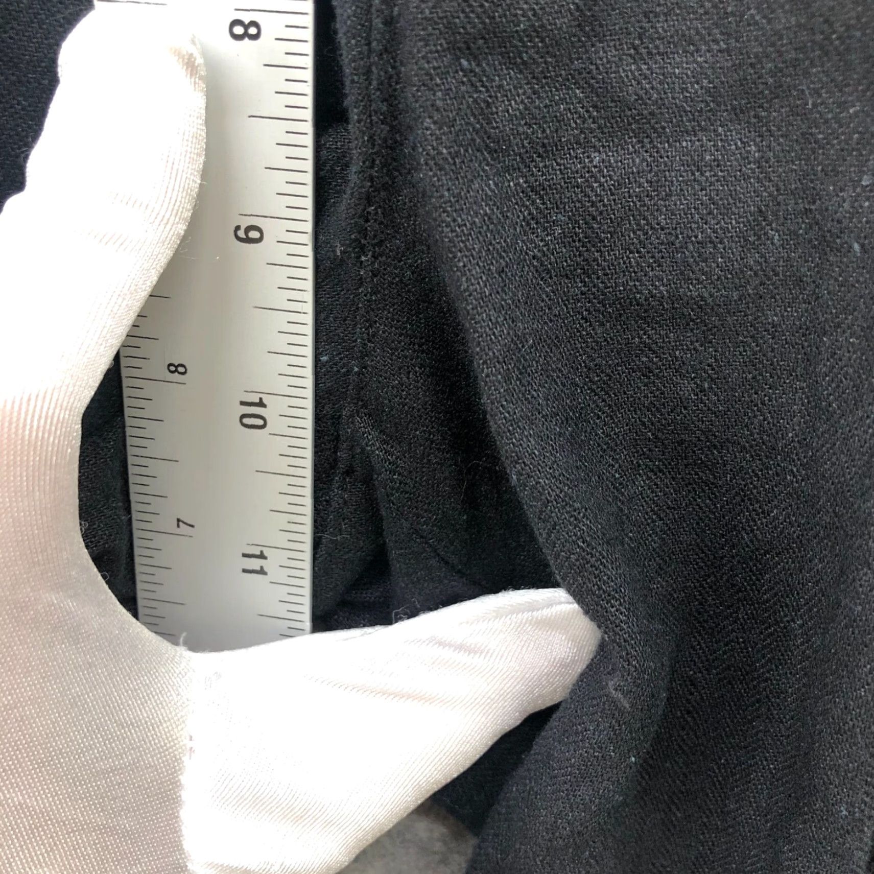 Old Navy VINTAGE Old Navy Pleated Linen Blend Shorts Womens 8 Black Trouser Short Size 30" / US 8 / IT 44 - 6 Thumbnail