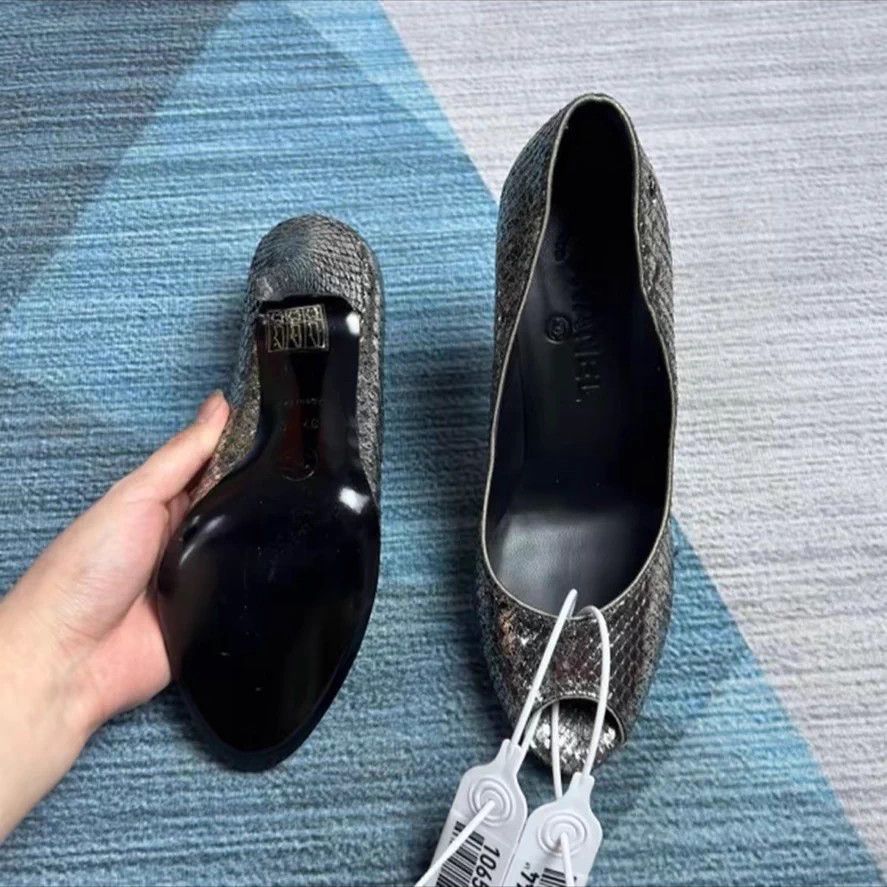Chanel Chanel high heels size 37 Size US 6.5 / IT 36.5 - 2 Thumbnail