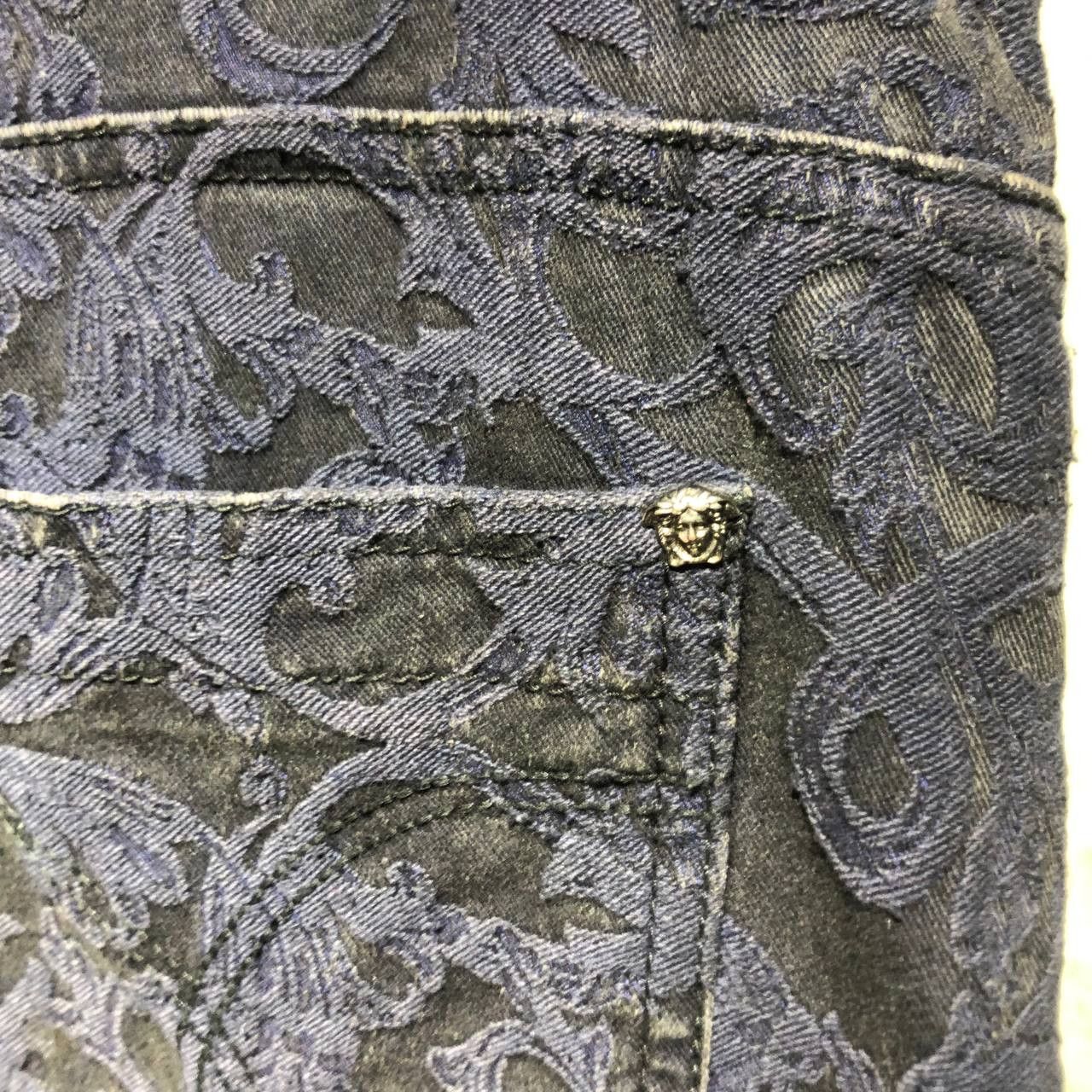 Versace Versace Embroidered printed denim pants Size US 36 / EU 52 - 4 Thumbnail