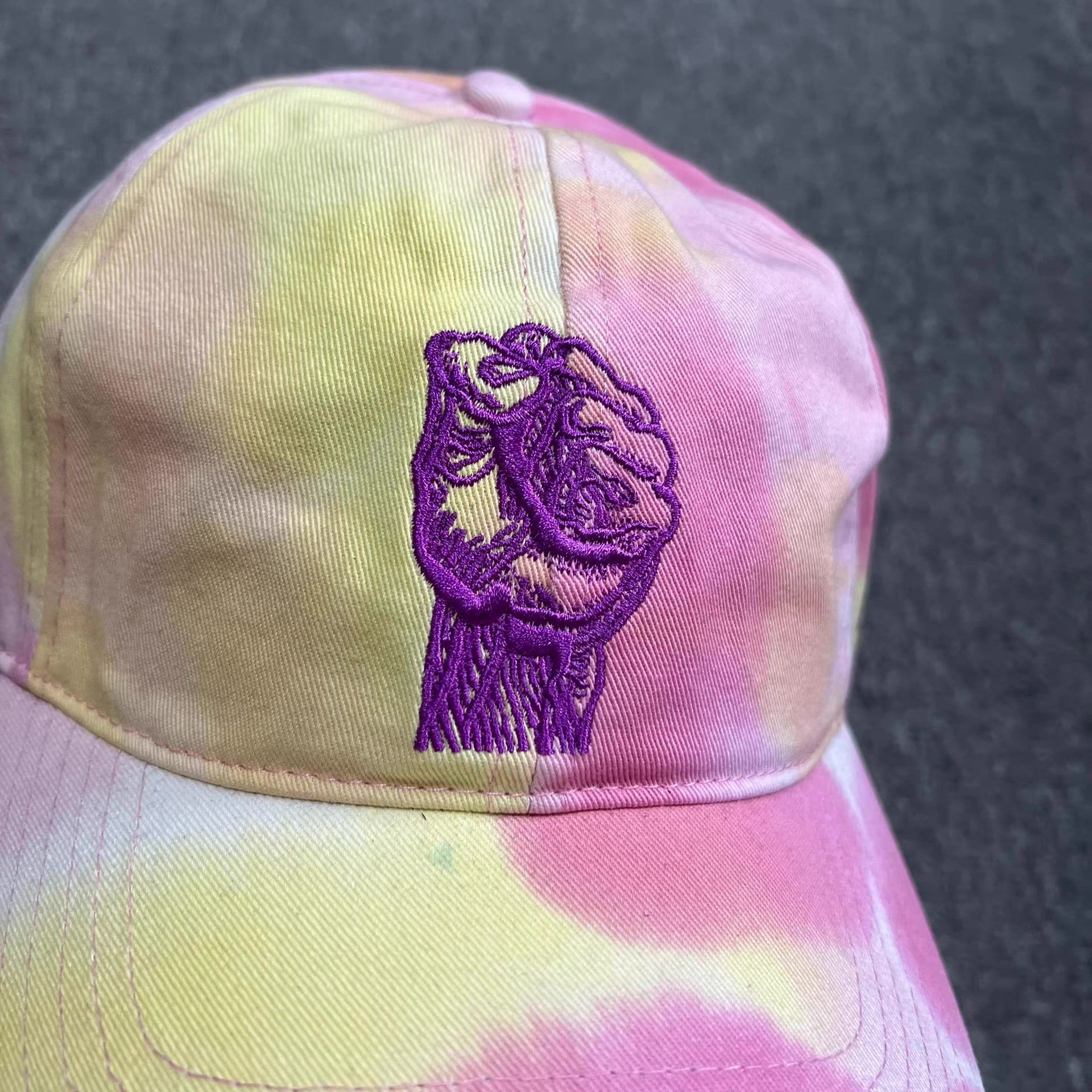 Cross Colours Cross Colours embroidered curved brim baseball cap Q7 Size ONE SIZE - 2 Thumbnail