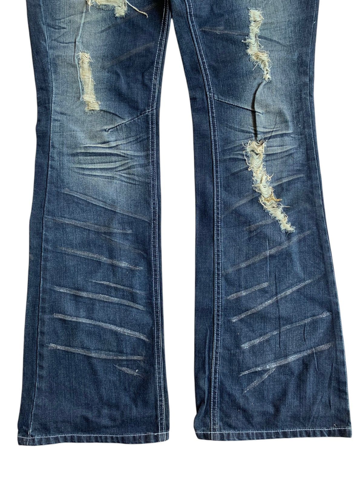 If Six Was Nine × Japanese Brand × Tornado Mart FLARE💥BLACK LABEL SHO RUSTY MUDMAX PUNK DISTRESSED DENIM Size US 31 - 6 Thumbnail