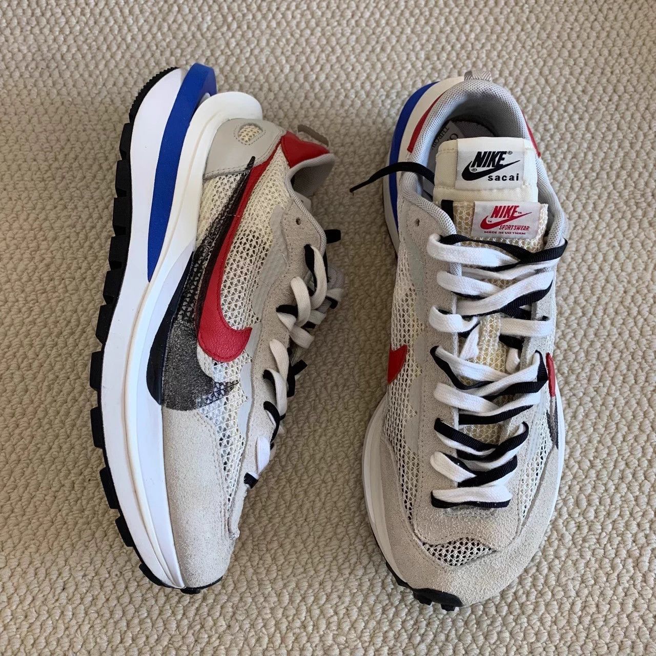 Nike Clearance Sale! Sacai x Nike VaporWaffleLow-top Sport Shoes, Size US 12.5 / EU 45-46 - 4 Thumbnail