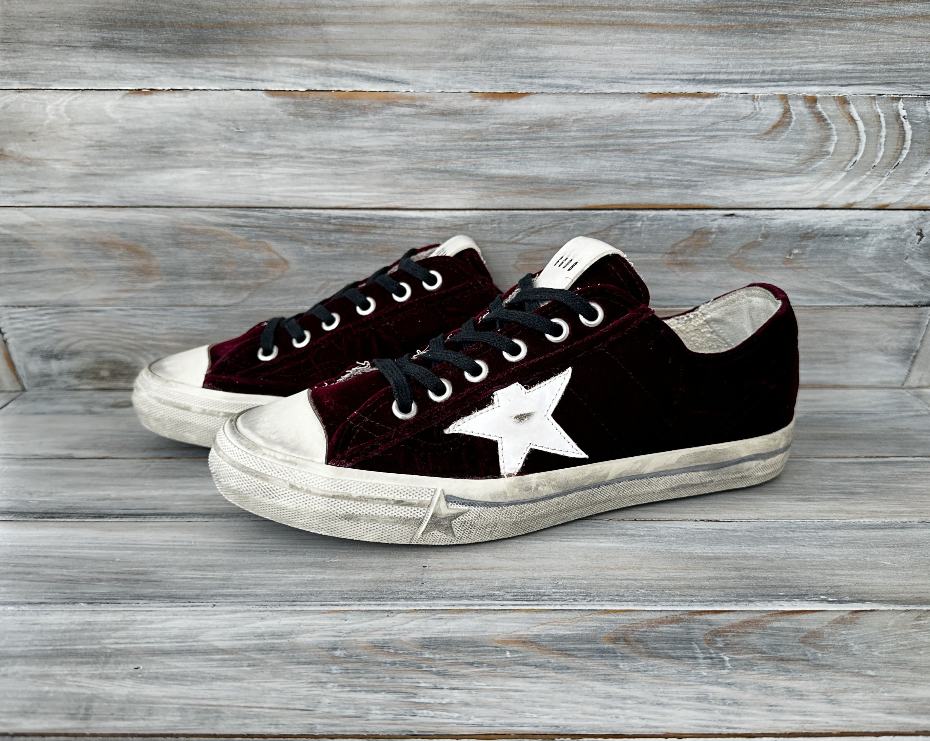 DELUXE × Golden Goose Golden Goose VSTAR2 Velvet Burgundy Made In Italy Sneakers Size US 7 / EU 40 - 23 Thumbnail