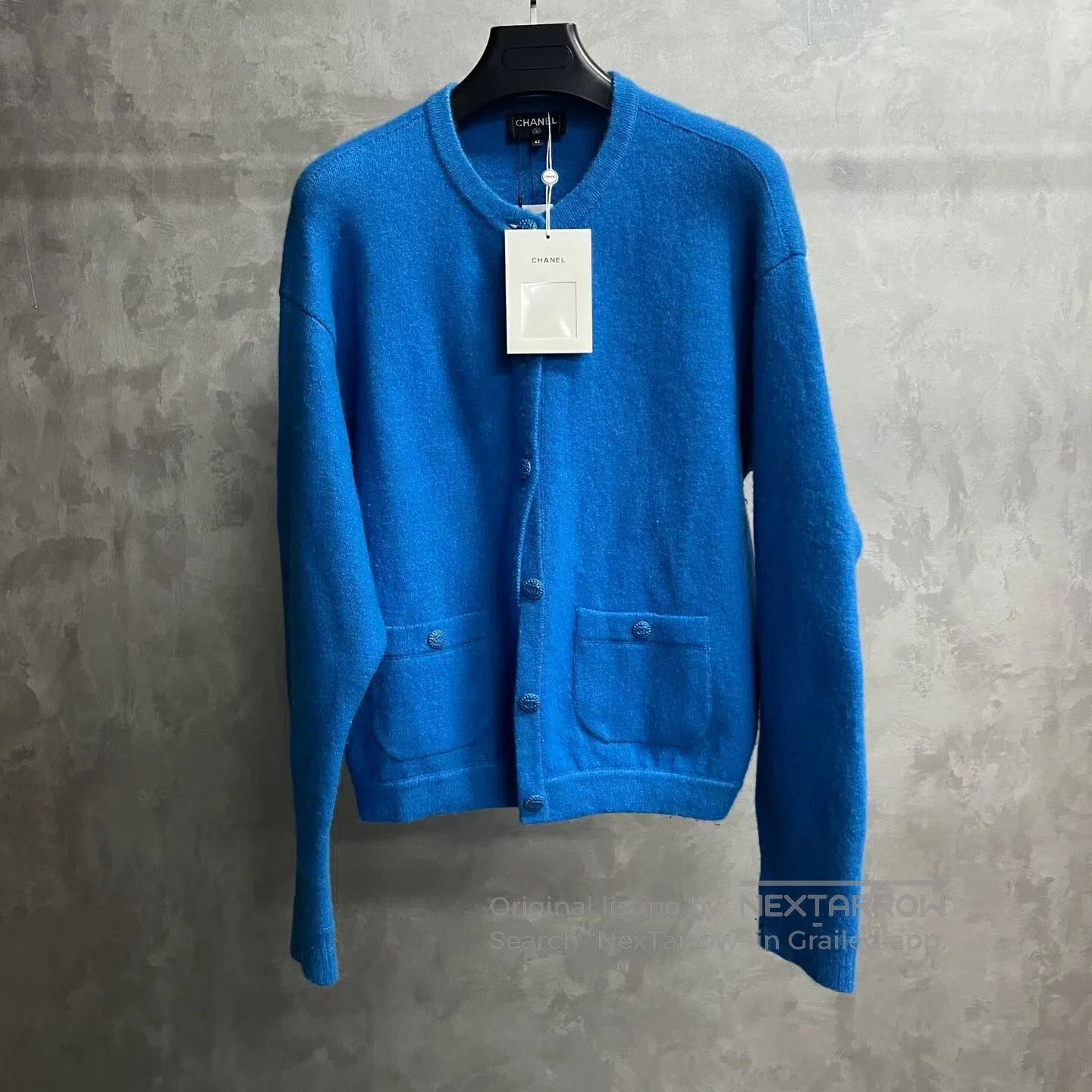 Chanel Chanel Solid-colored round-neck, single-button long-sleeve Size US XS / EU 42 / 0 - 1 Thumbnail