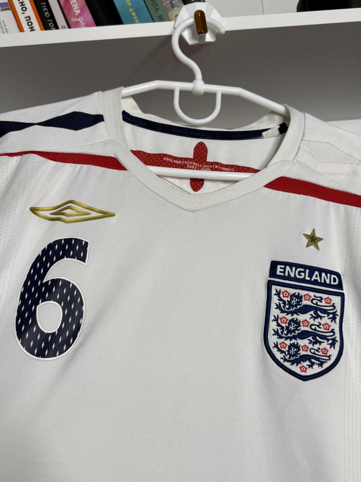 Umbro Vintage 2007-2009 England Umbro #6 Terry jersey size XL Size US XL / EU 56 / 4 - 6 Thumbnail