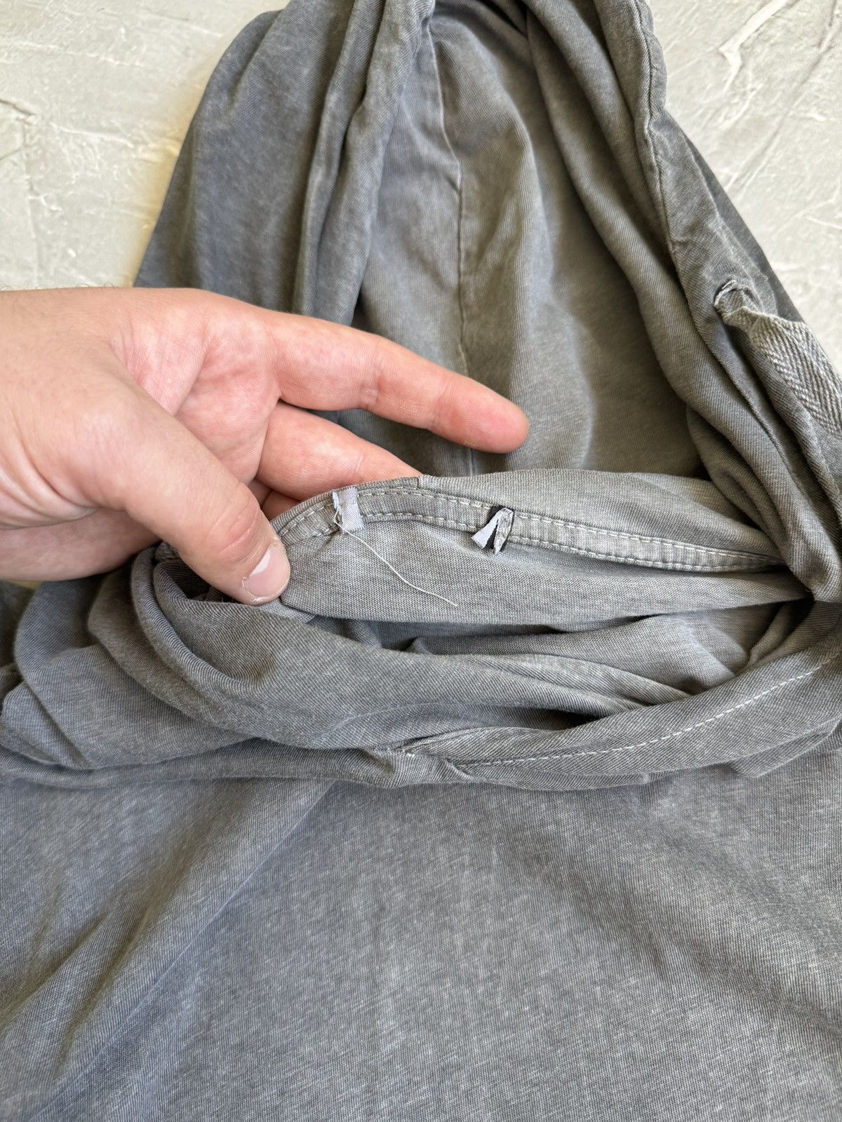 Vintage Vintage Stonewash Grey Hooded T-Shirt Avantgarde Owens Style Size US M / EU 48-50 / 2 - 12 Thumbnail