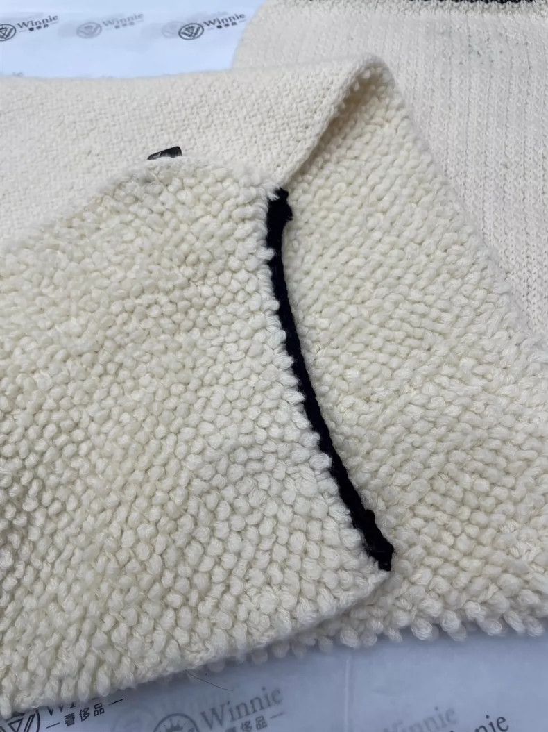 Chanel Chanel Black and white color-blocked cashmere scarf 2504-Ne Size ONE SIZE - 3 Thumbnail