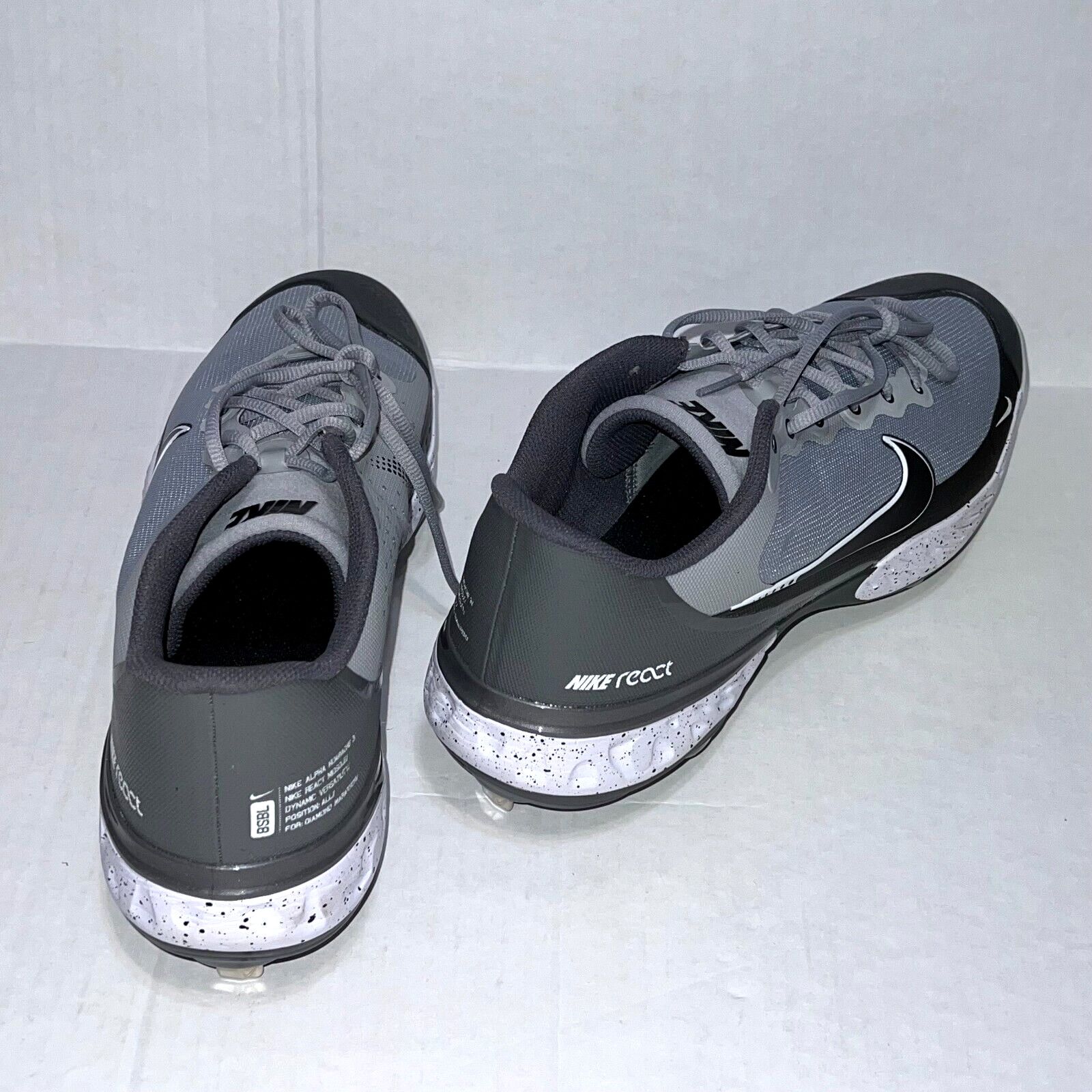 Nike Men's Nike Alpha Huarache Elite 3 Low Baseball Cleats 14 Size US 14 / EU 47 - 15 Thumbnail