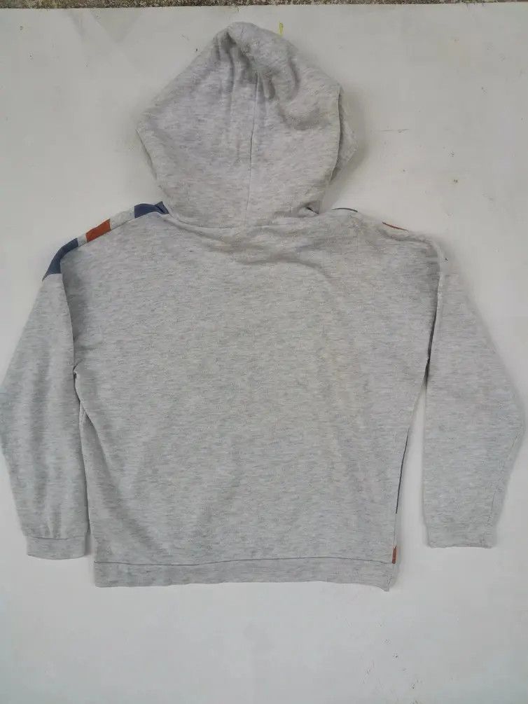 Japanese Brand Rare!!! Disney: Super Idol Mickey Mouse Big Logo Sweatshirts Size US M / EU 48-50 / 2 - 8 Thumbnail