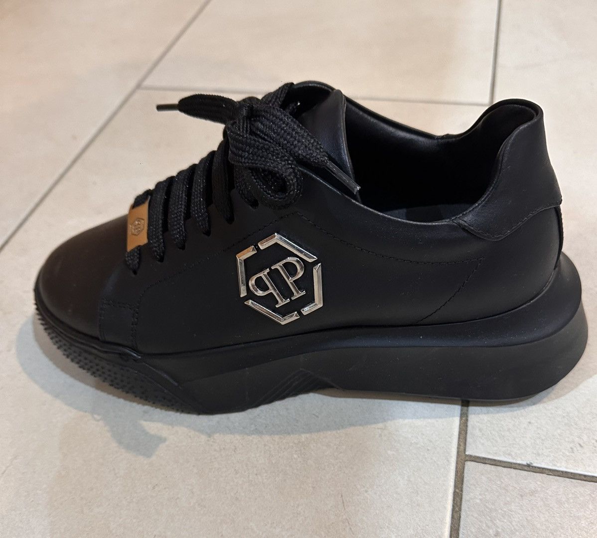 Philipp Plein PHILIP PLEIN LEATHER LO-TOP SNEAKER HEXAGON Size US 6.5 / IT 36.5 - 2 Thumbnail